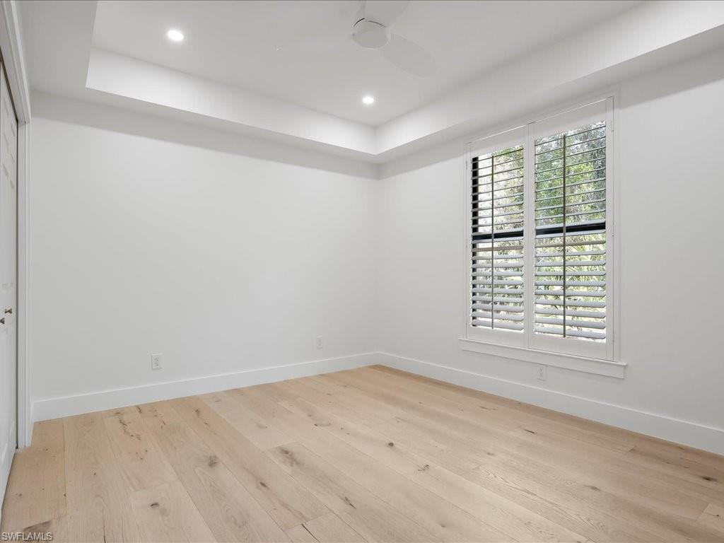 9541 Wilshire Lakes BLVD