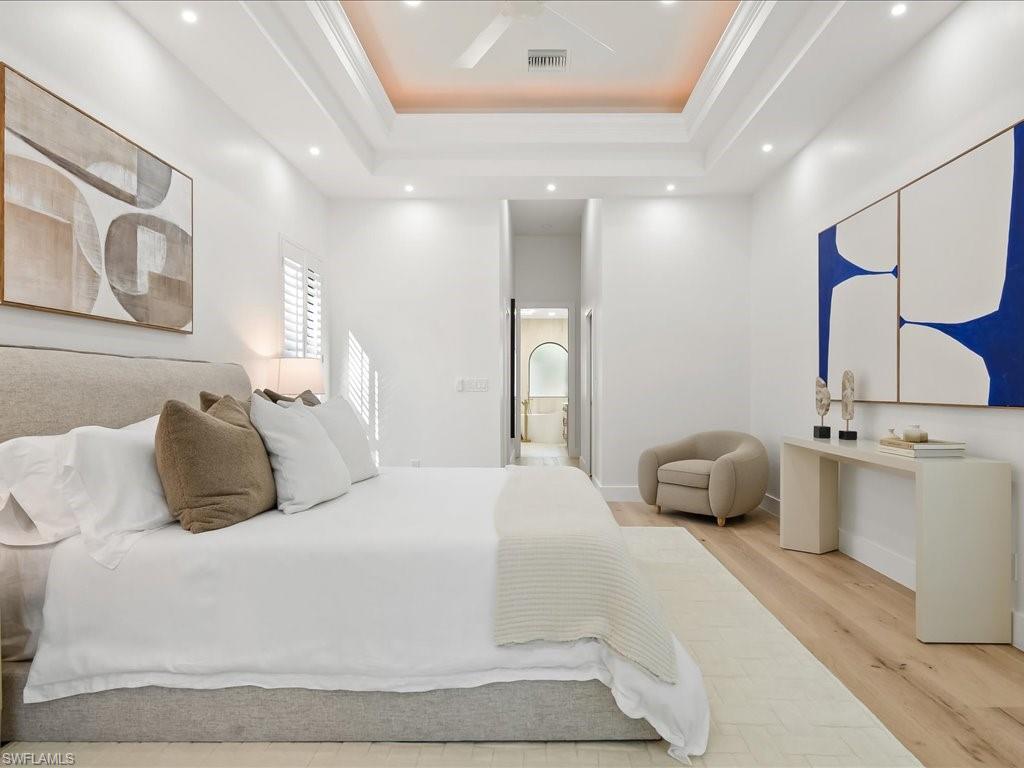 9541 Wilshire Lakes BLVD