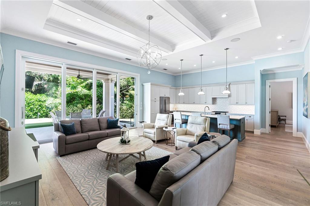 385 Colony DR