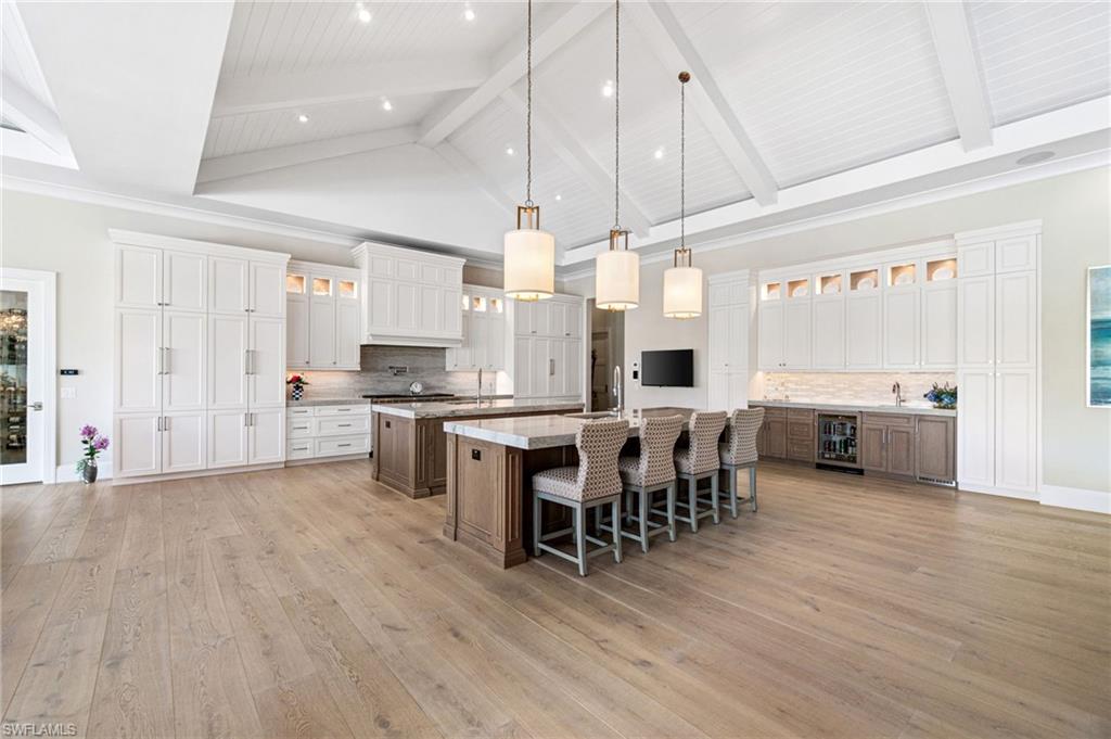 385 Colony DR