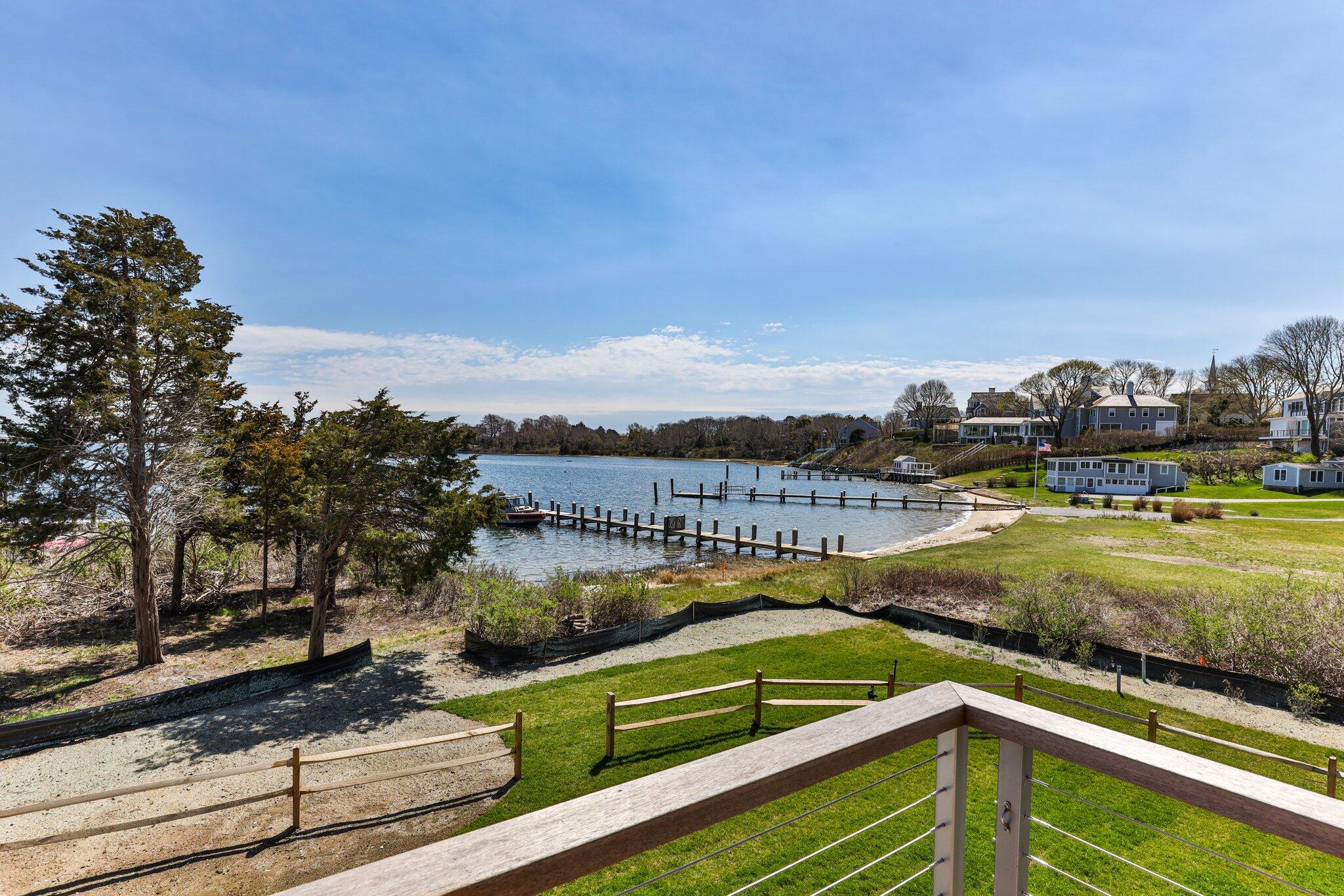 33 Oyster Place Road