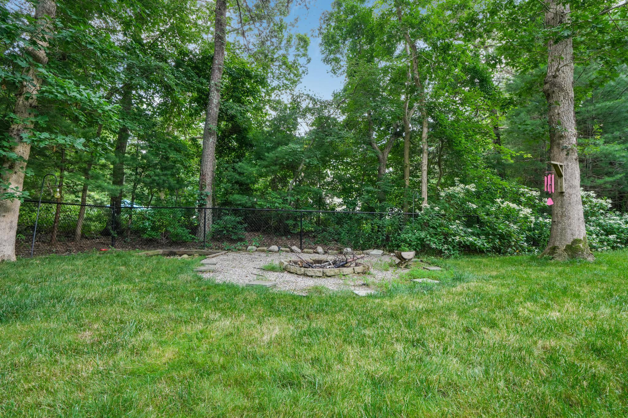 30 Powder Horn Way