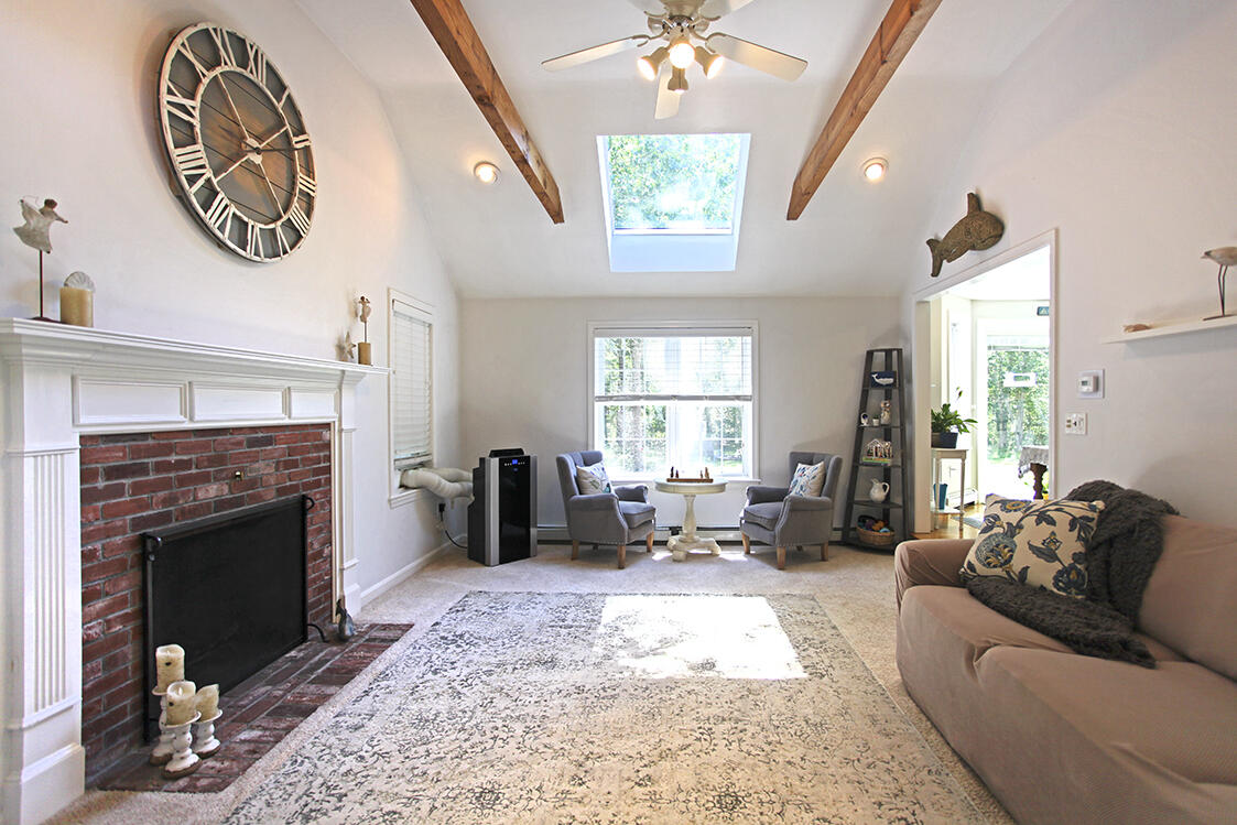 14 Grandwood Drive