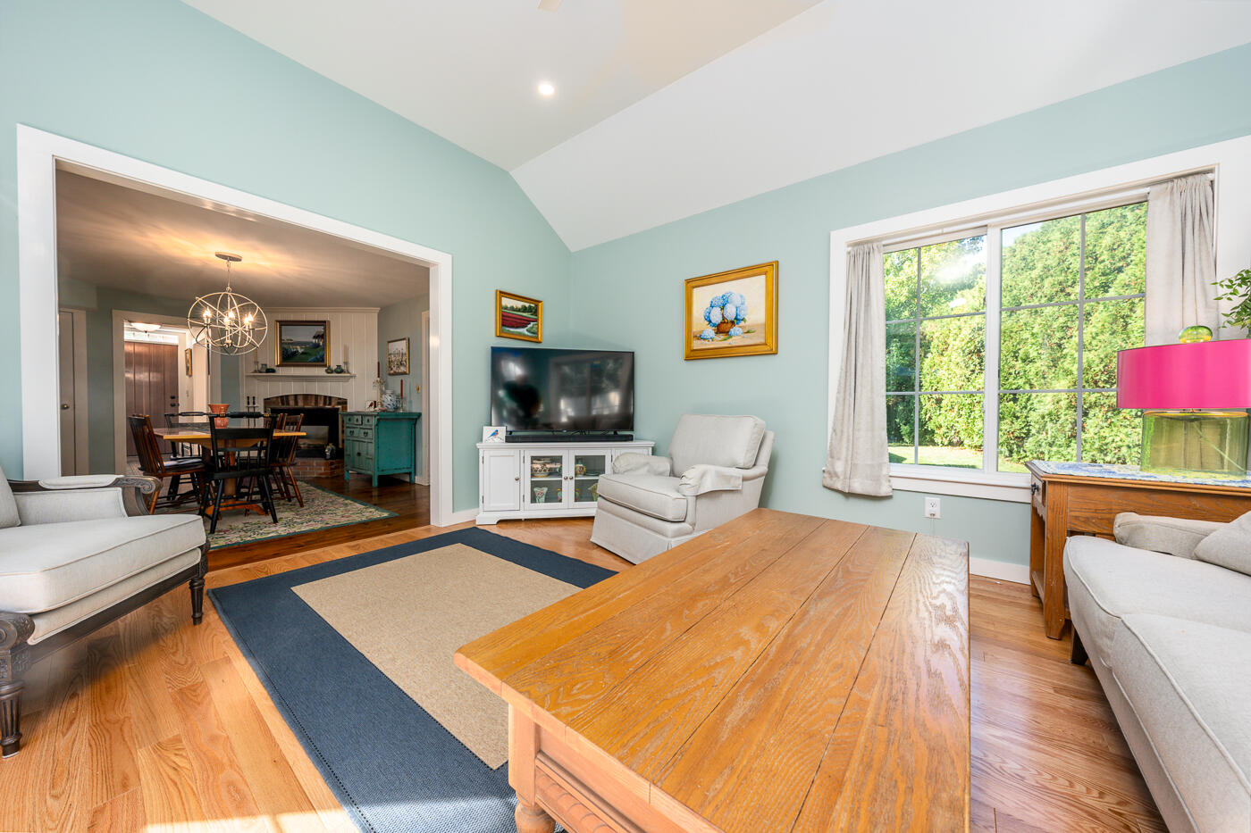 10 Bray Farm Road S