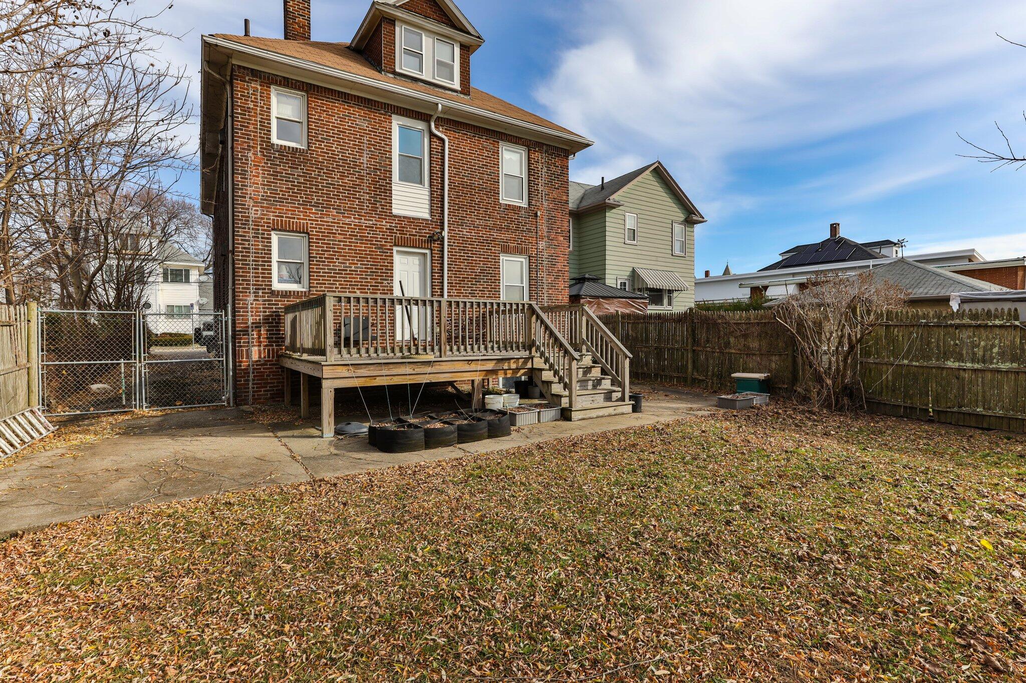 11 Thurston Street