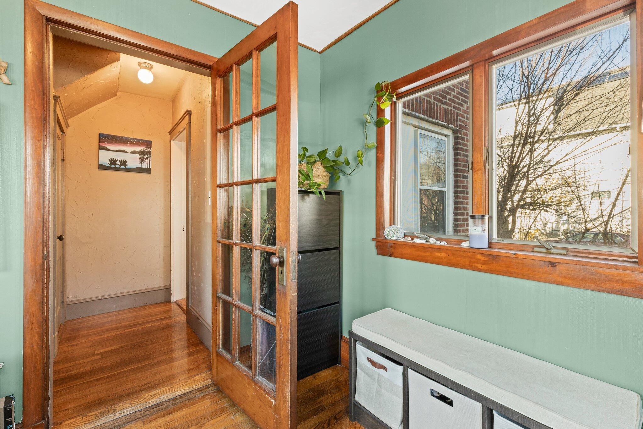 11 Thurston Street