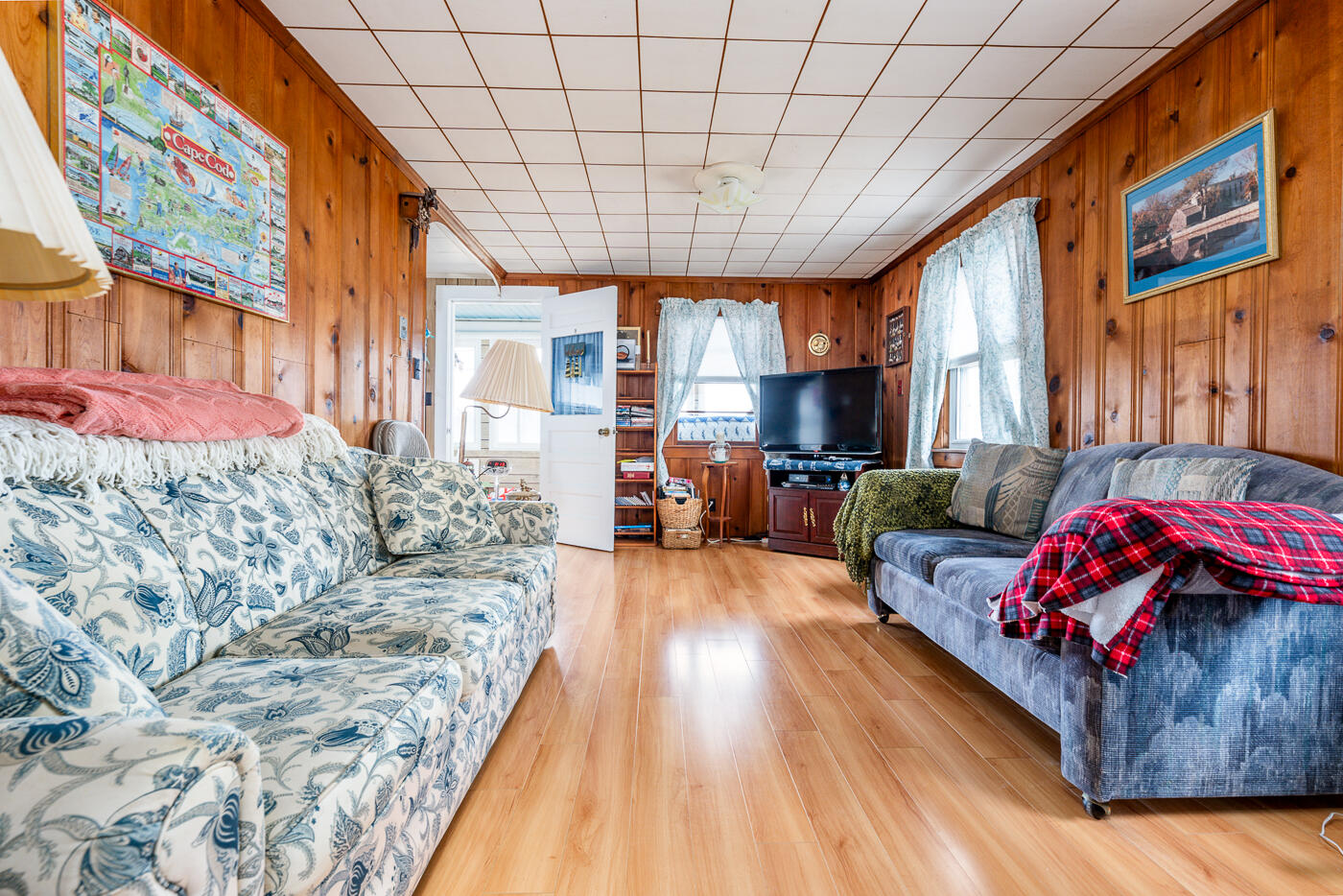 90 Town Neck Road