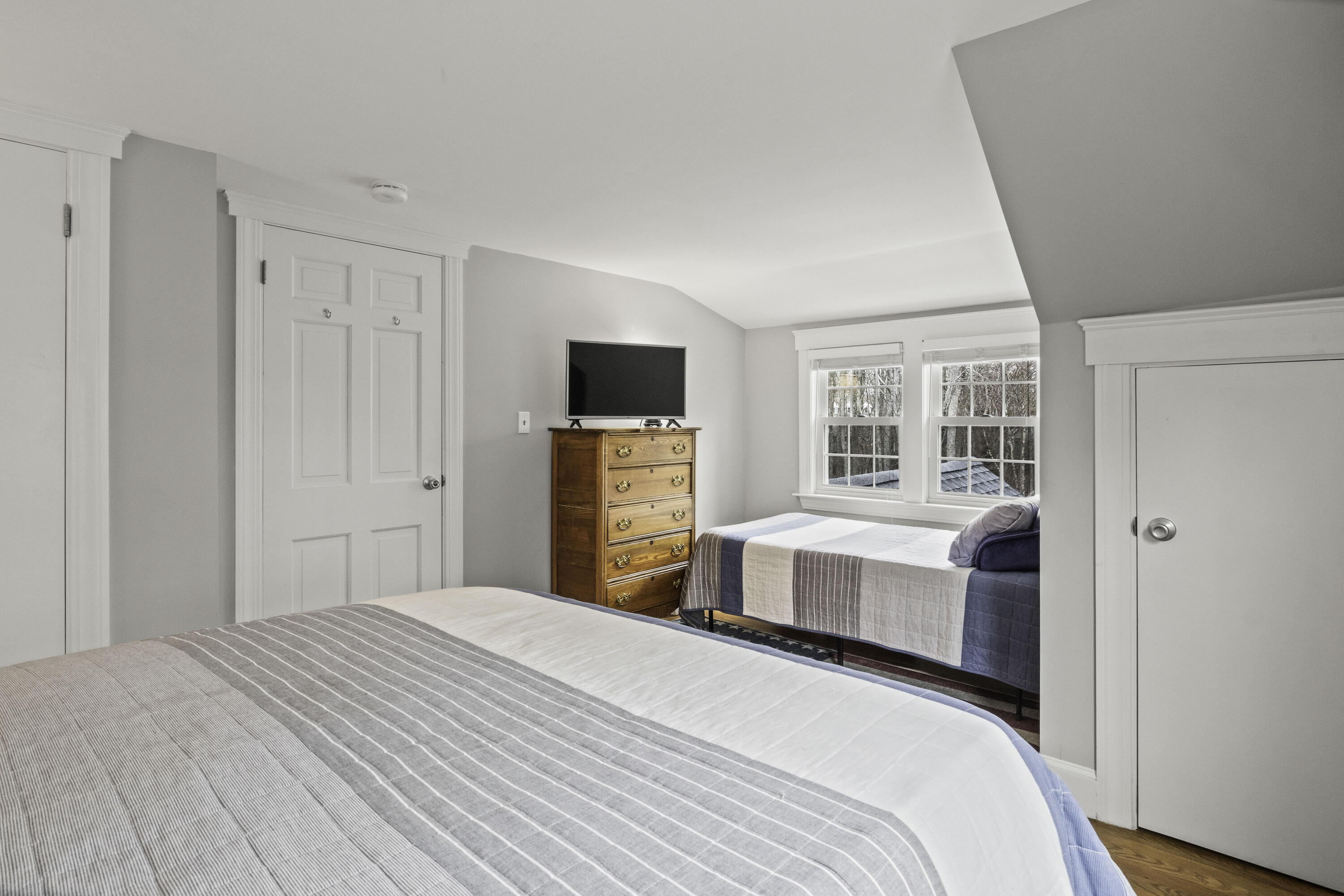 15 Cora Lane