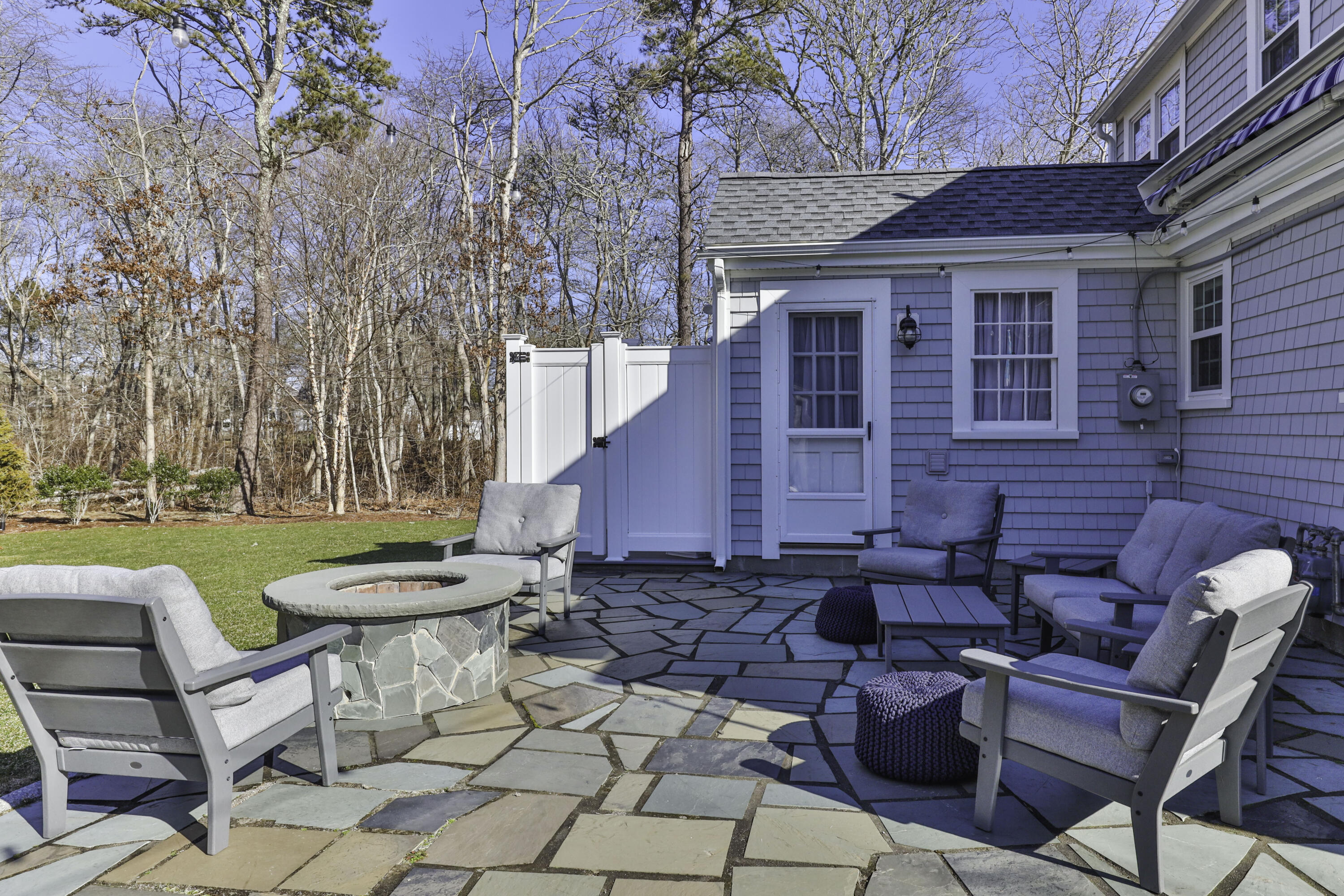 15 Cora Lane
