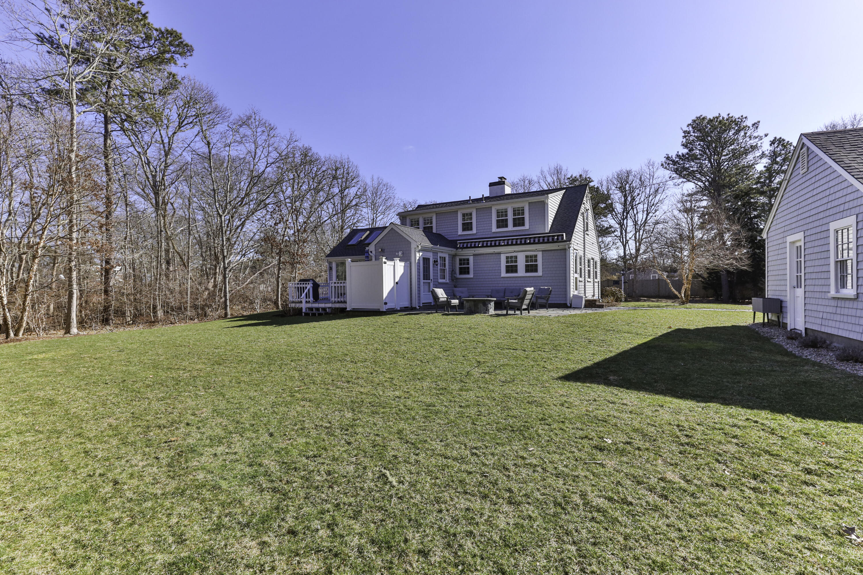 15 Cora Lane