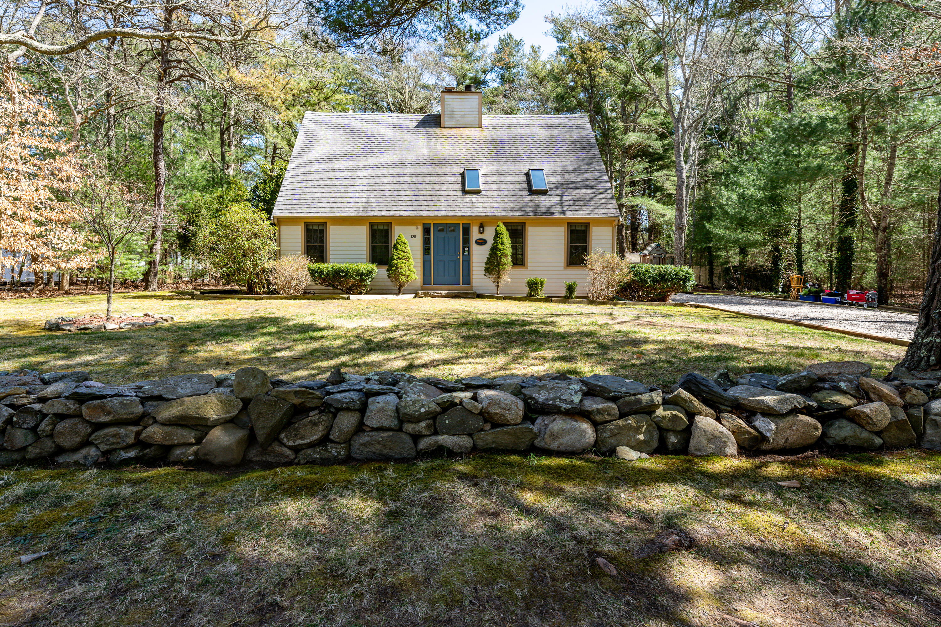 128 Bridle Path