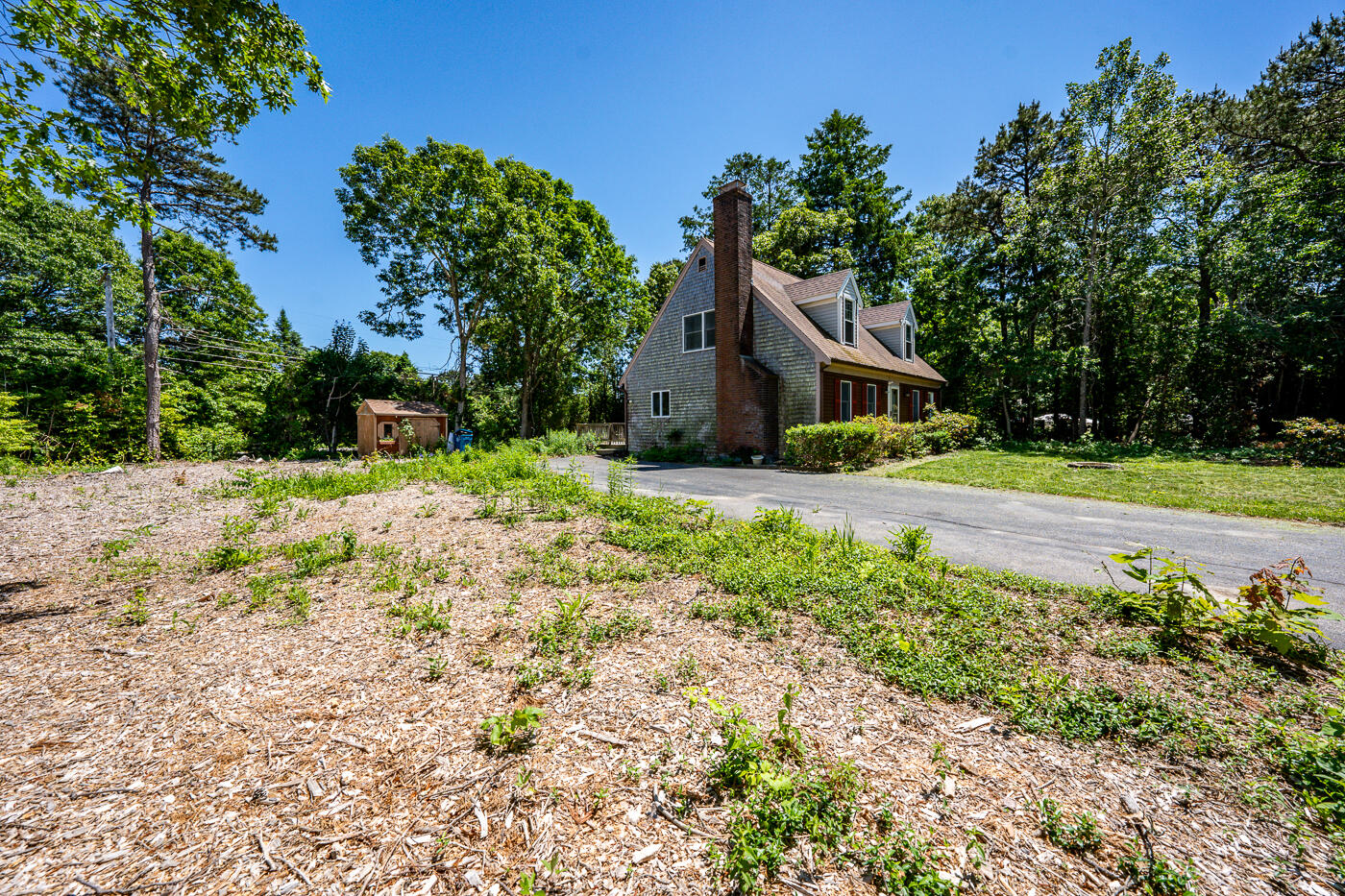 87 Regis Road