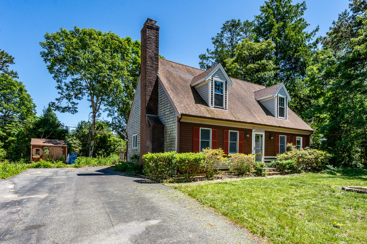87 Regis Road