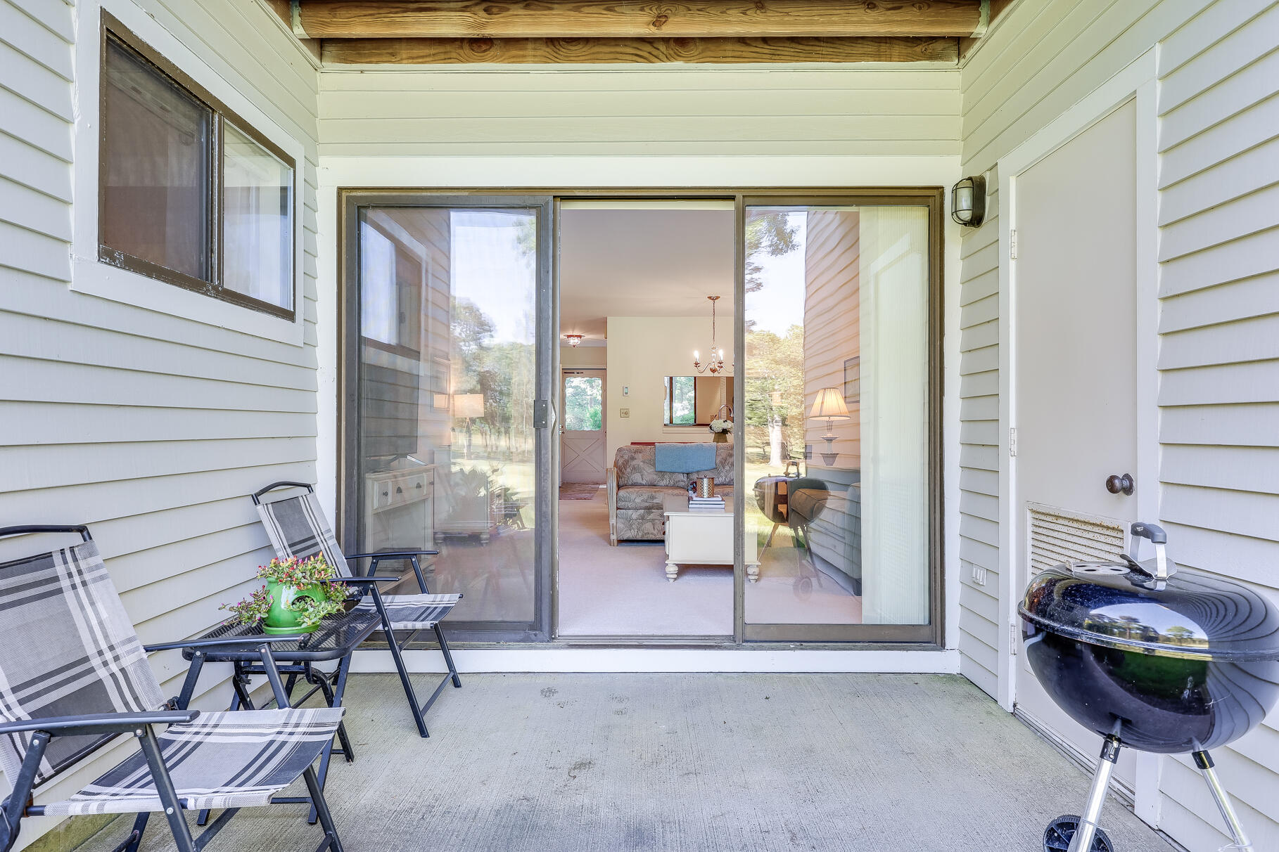 127 Eaton Lane