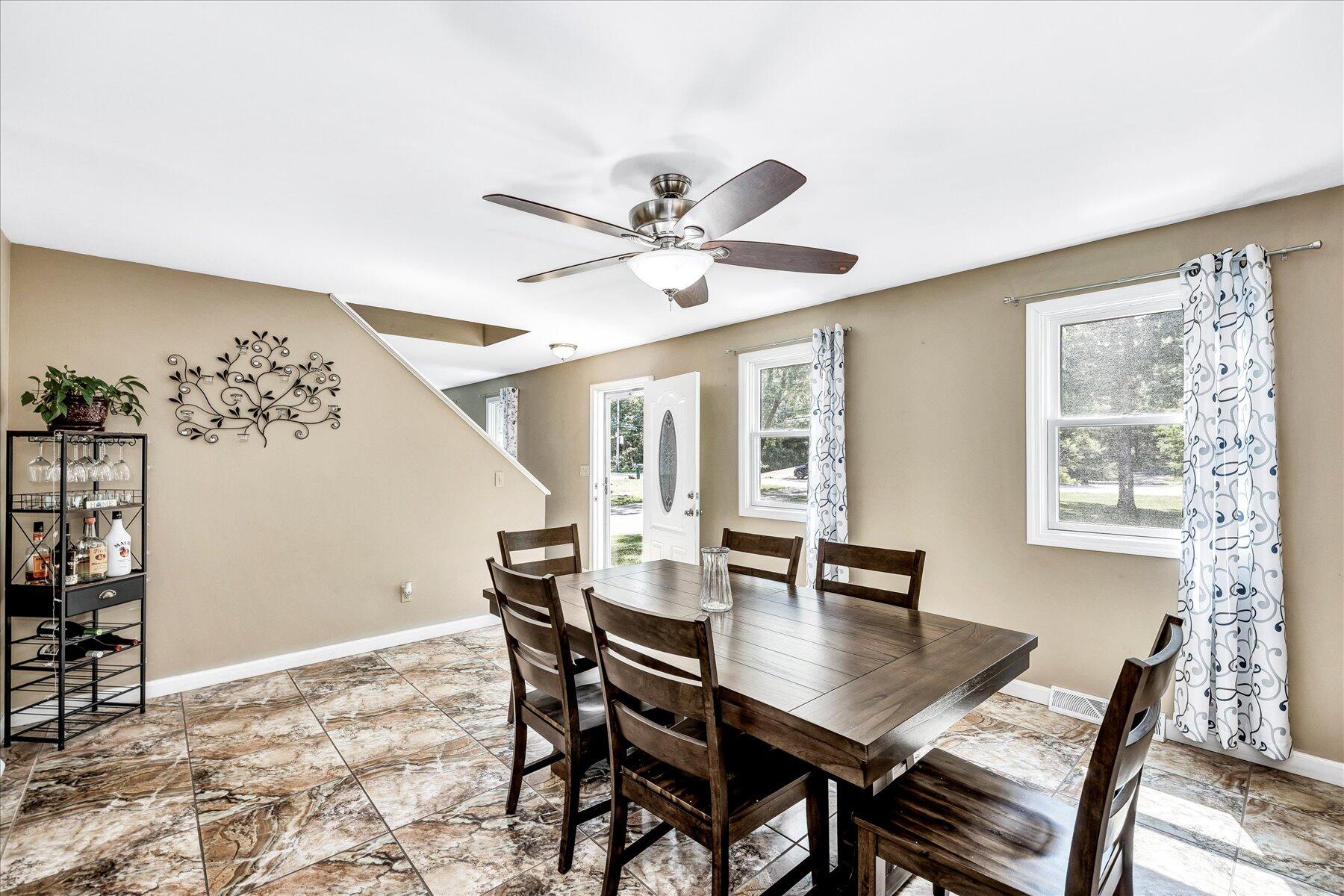 127 S Sandwich Road