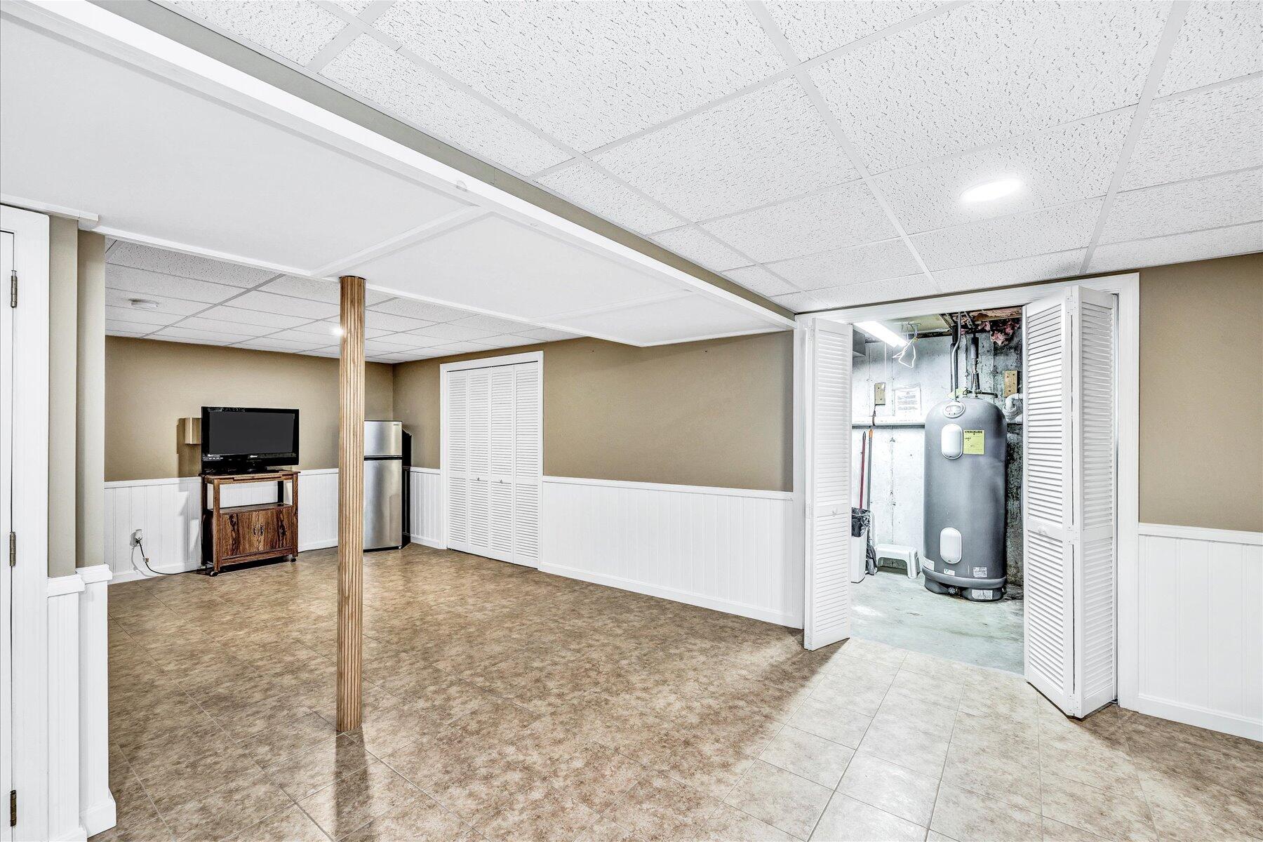 127 S Sandwich Road