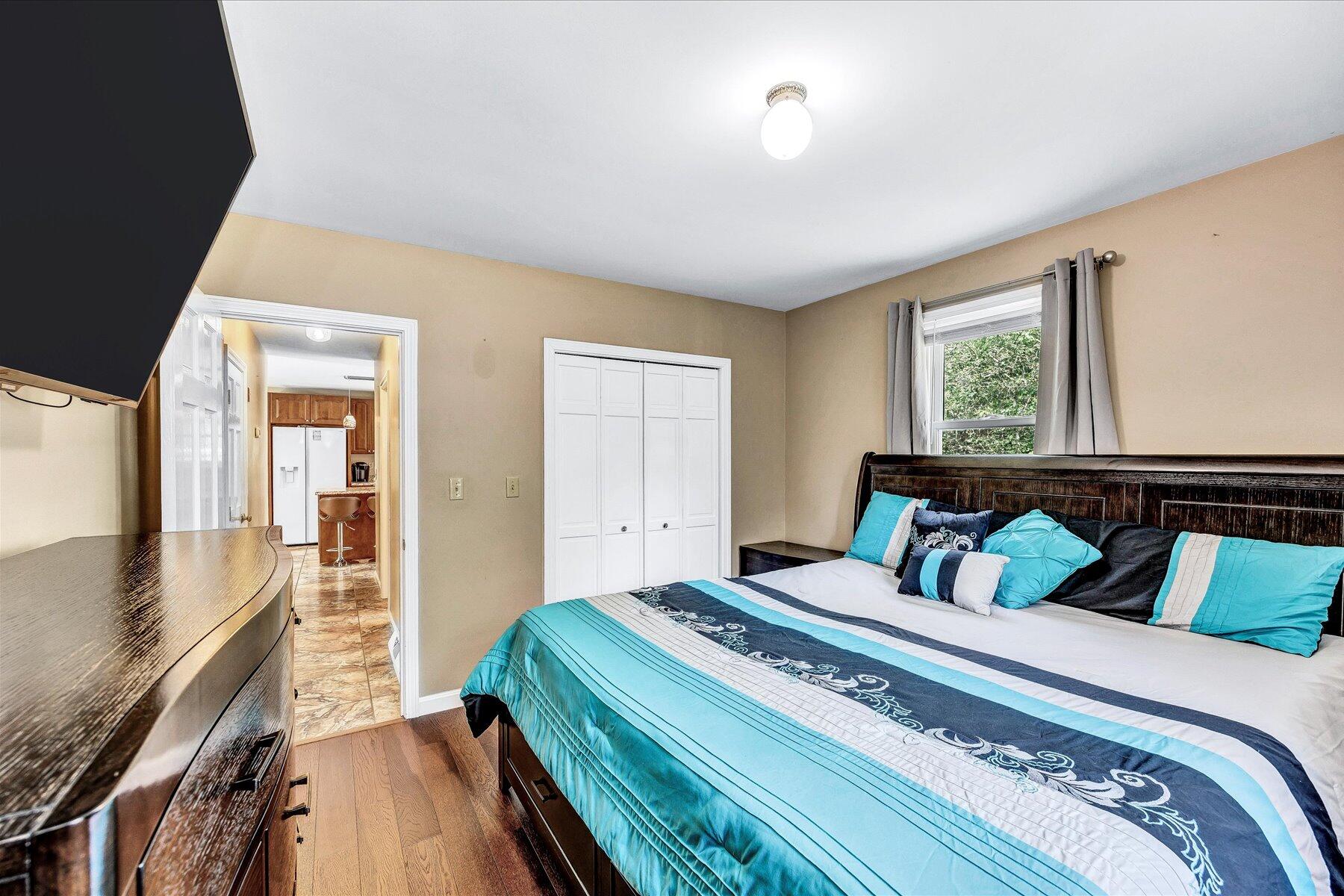 127 S Sandwich Road