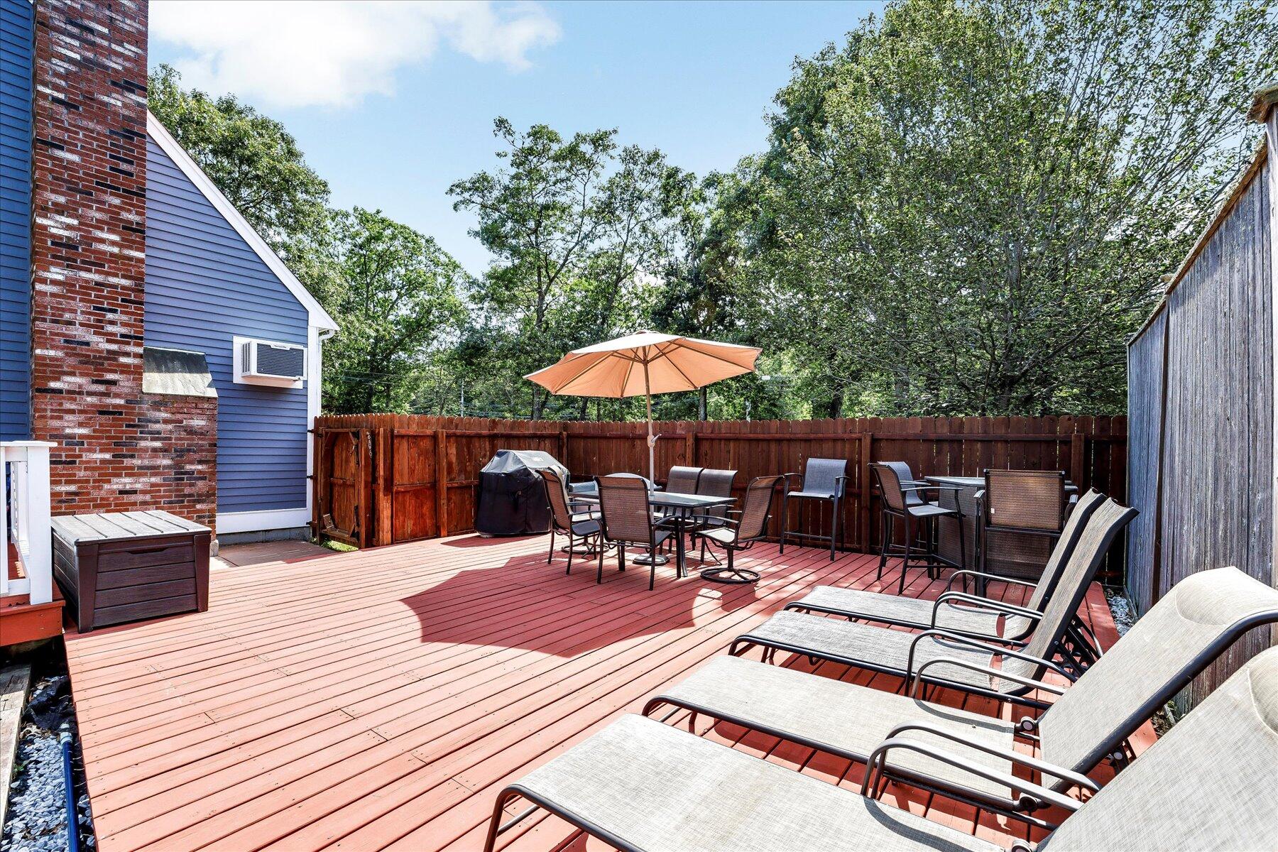 127 S Sandwich Road