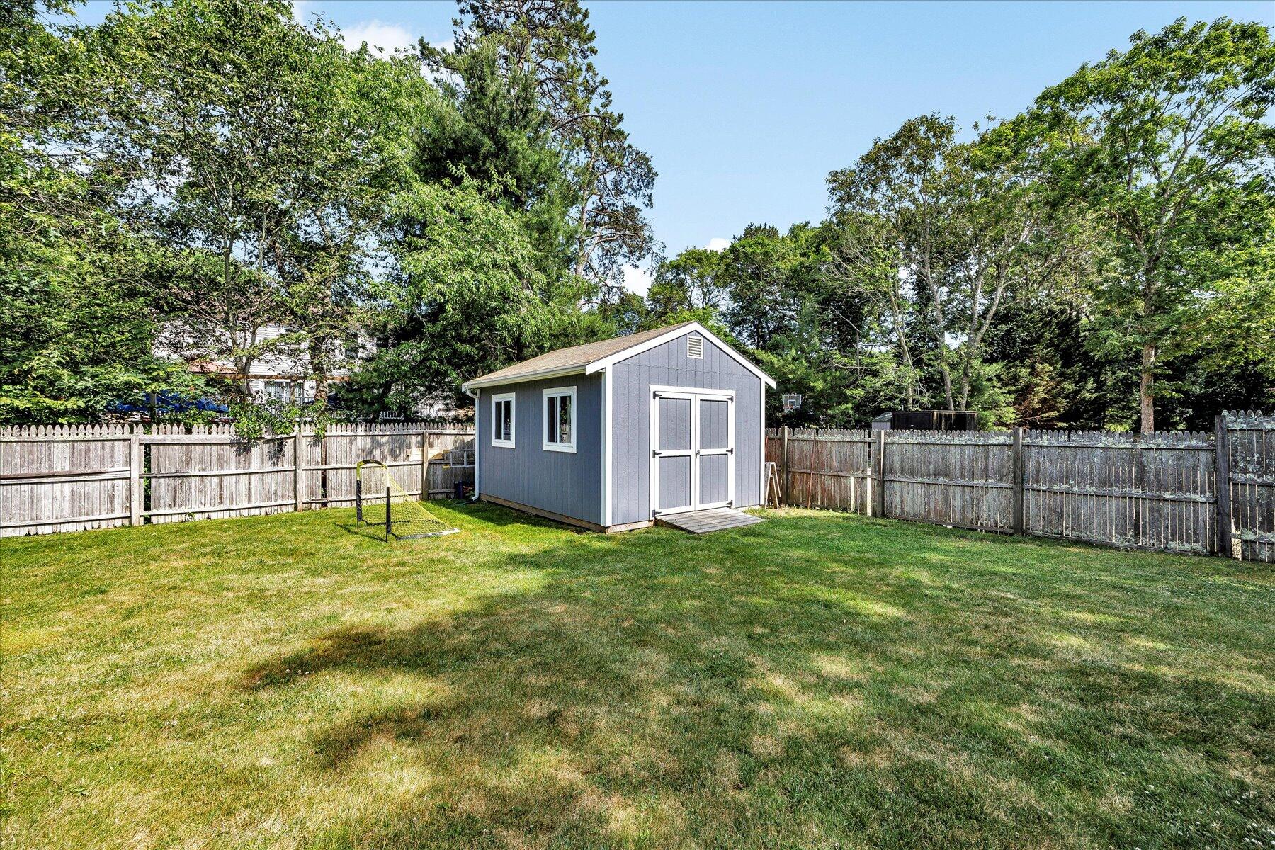 127 S Sandwich Road
