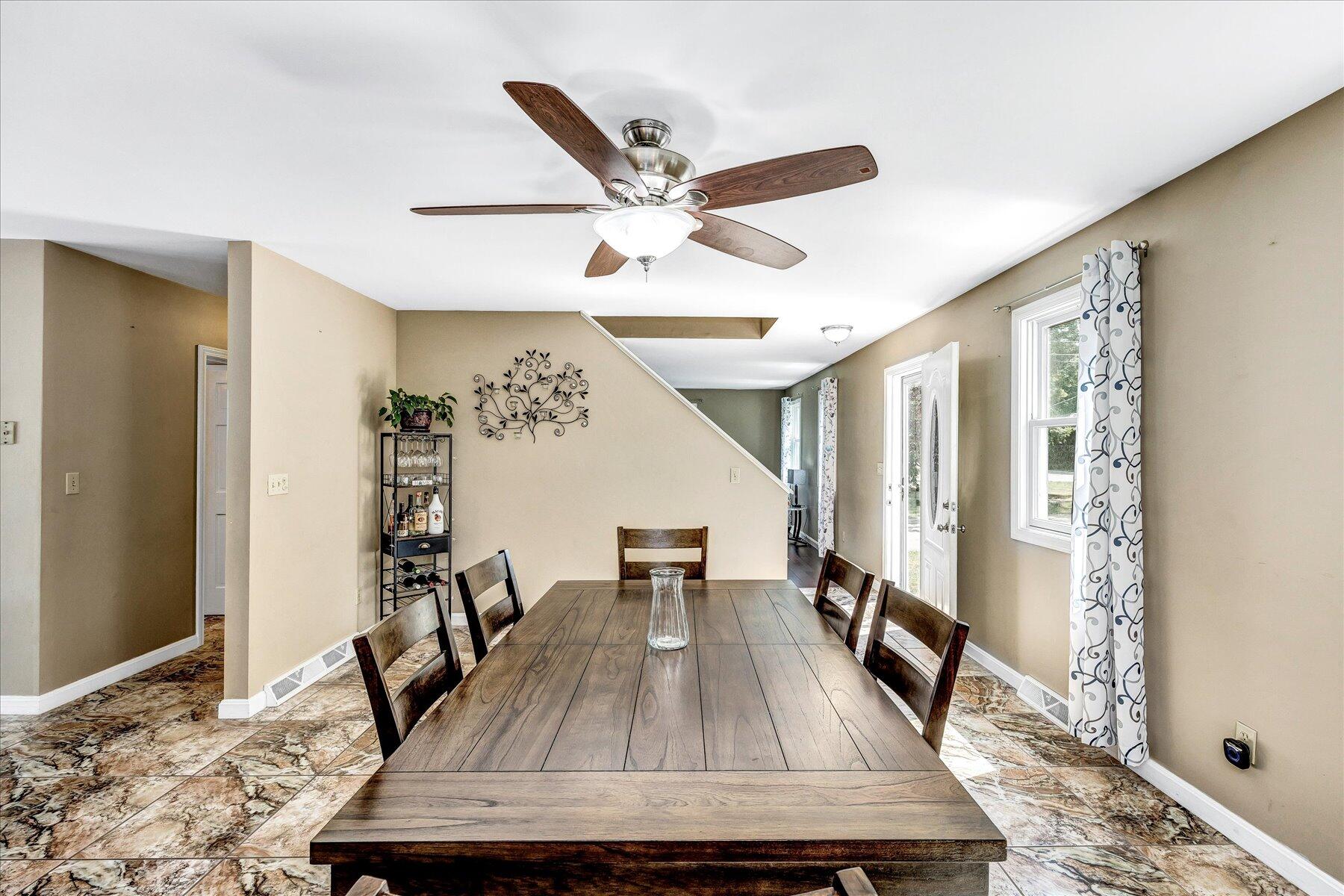 127 S Sandwich Road