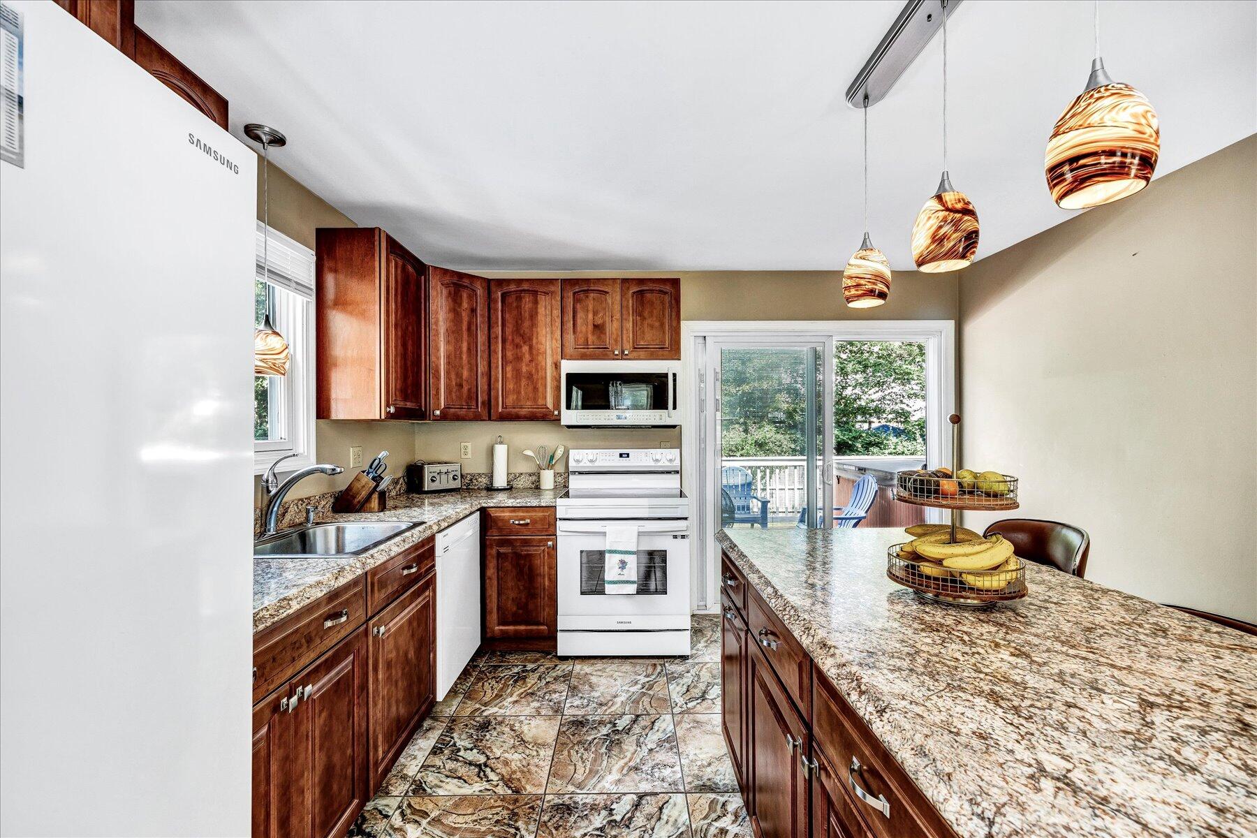 127 S Sandwich Road