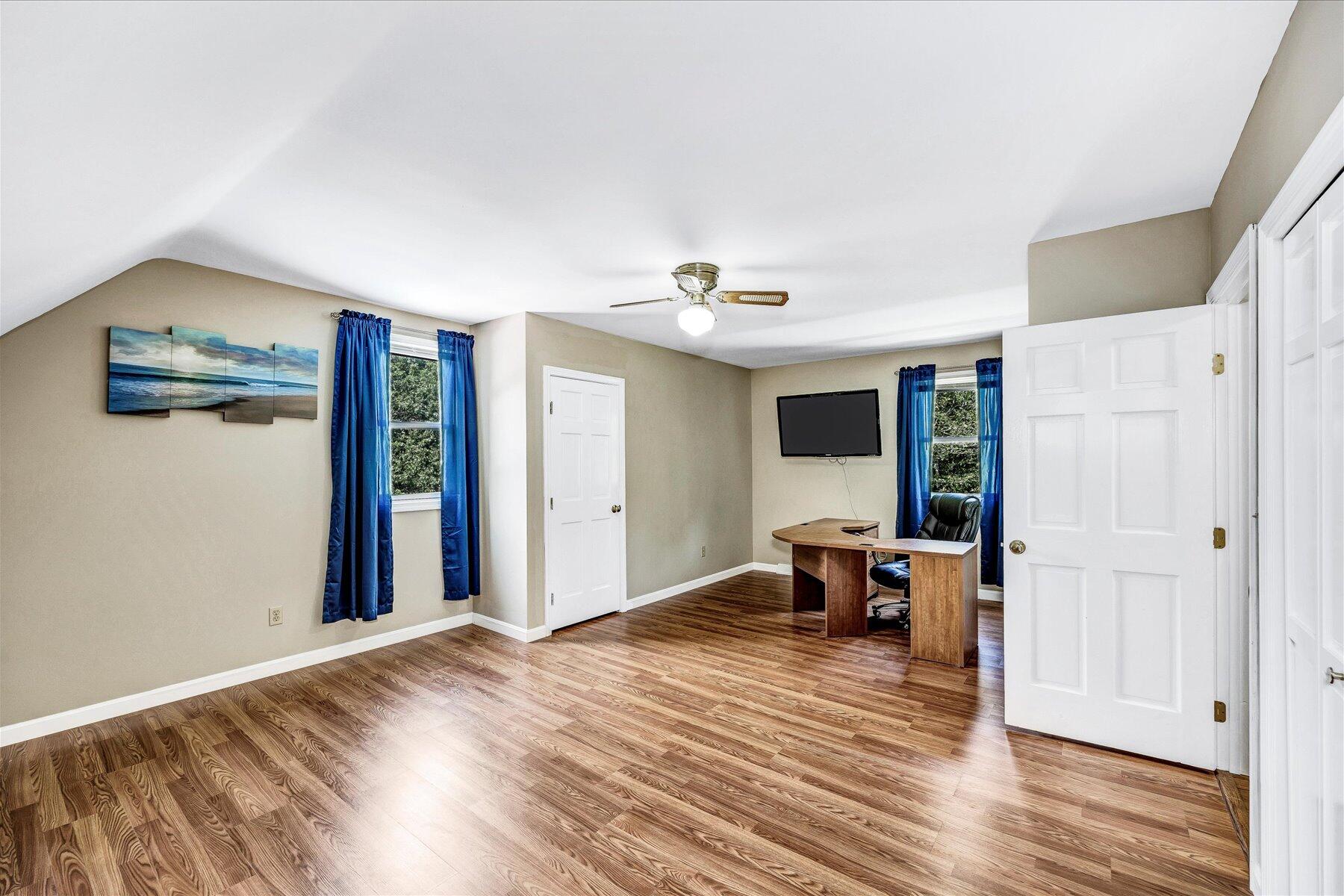 127 S Sandwich Road