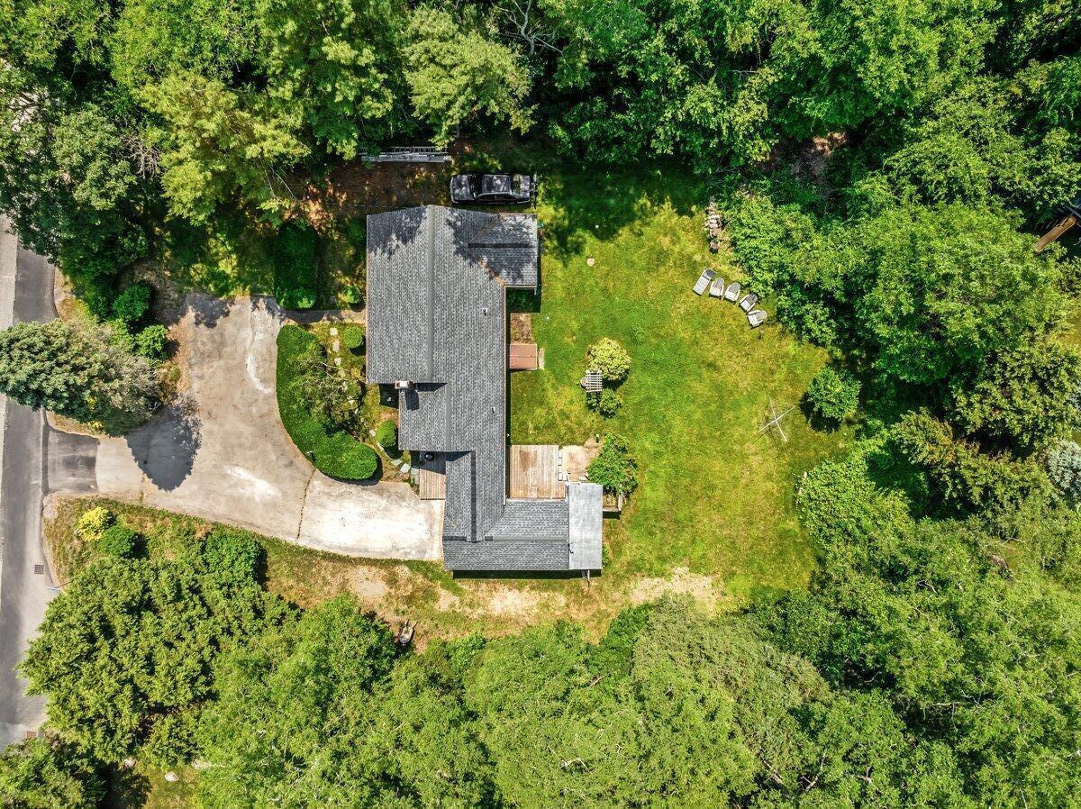 595 Phinney's Lane