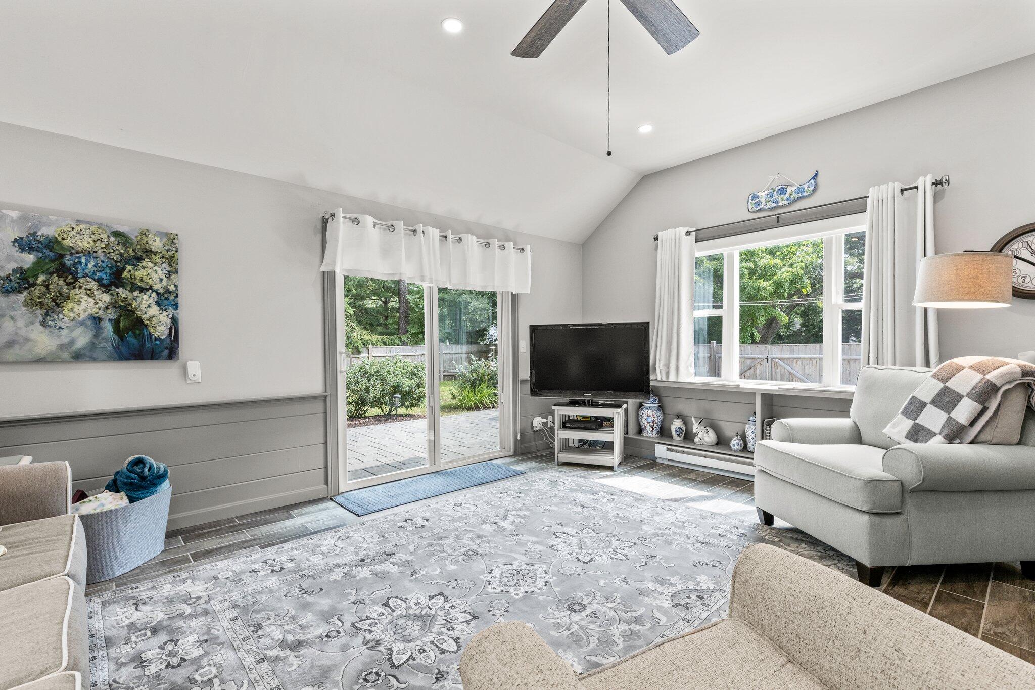 79 Ellis Circle