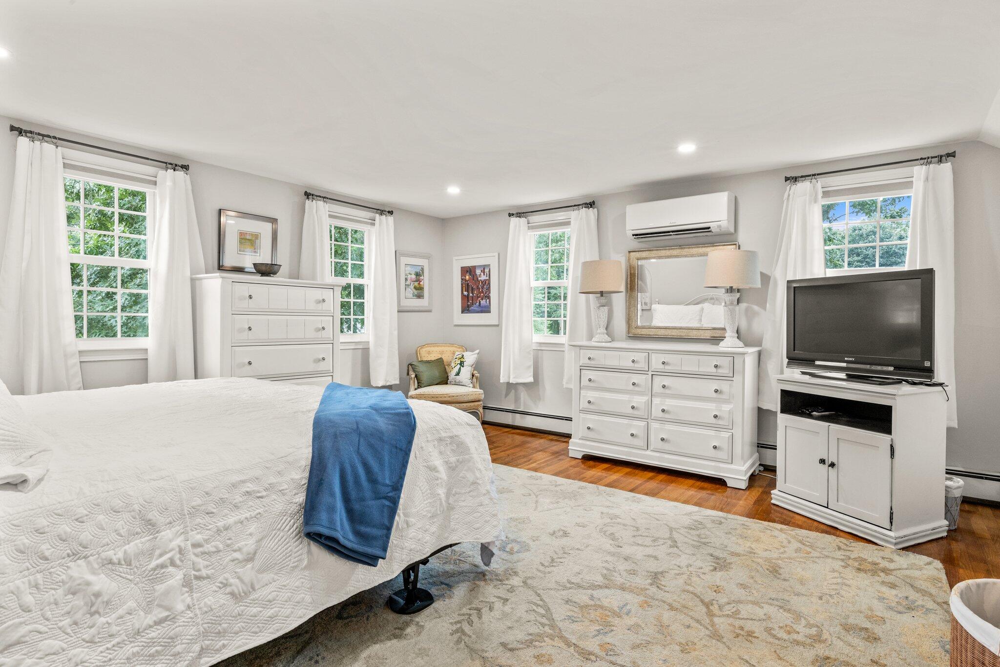 79 Ellis Circle