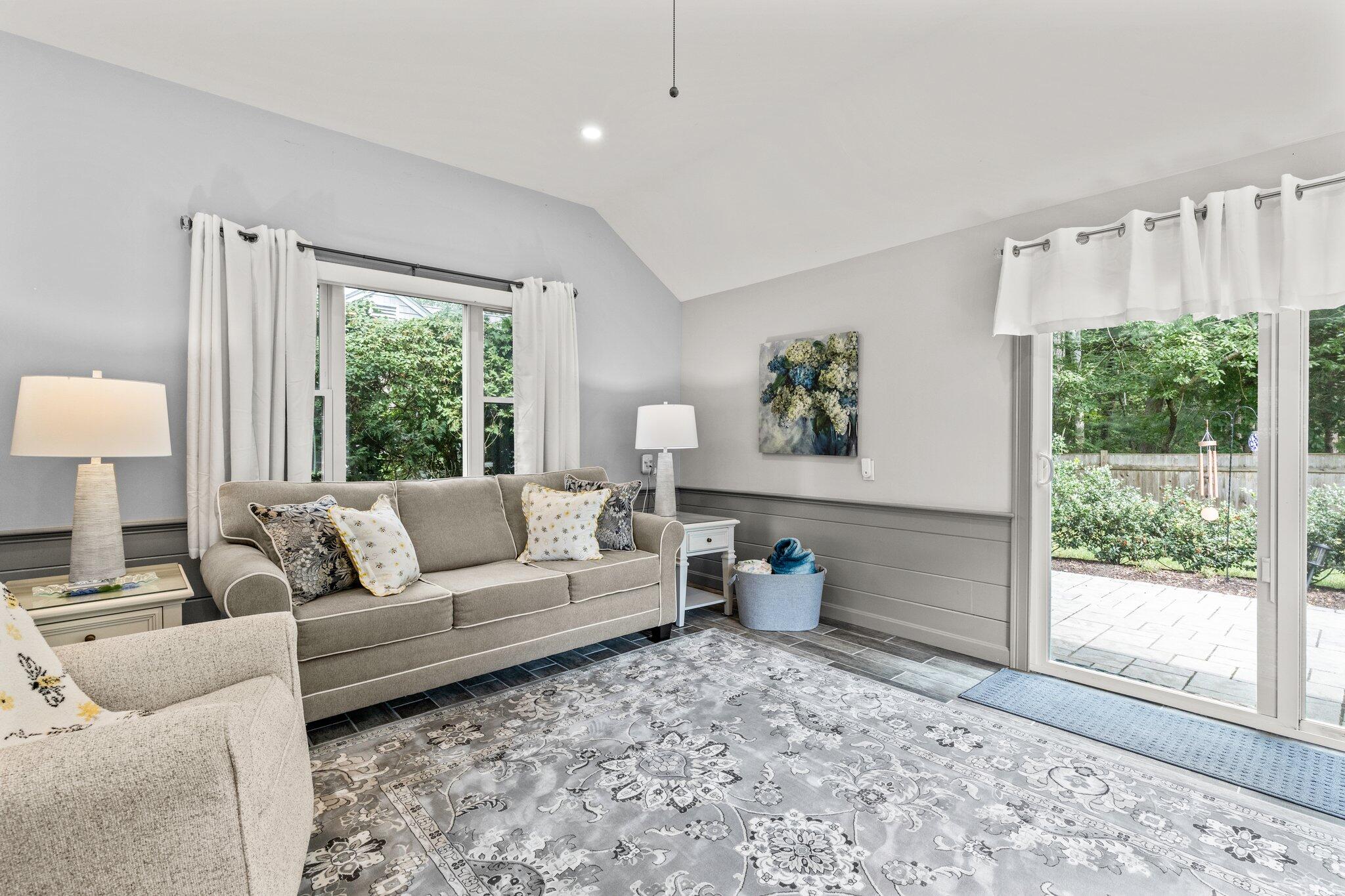 79 Ellis Circle