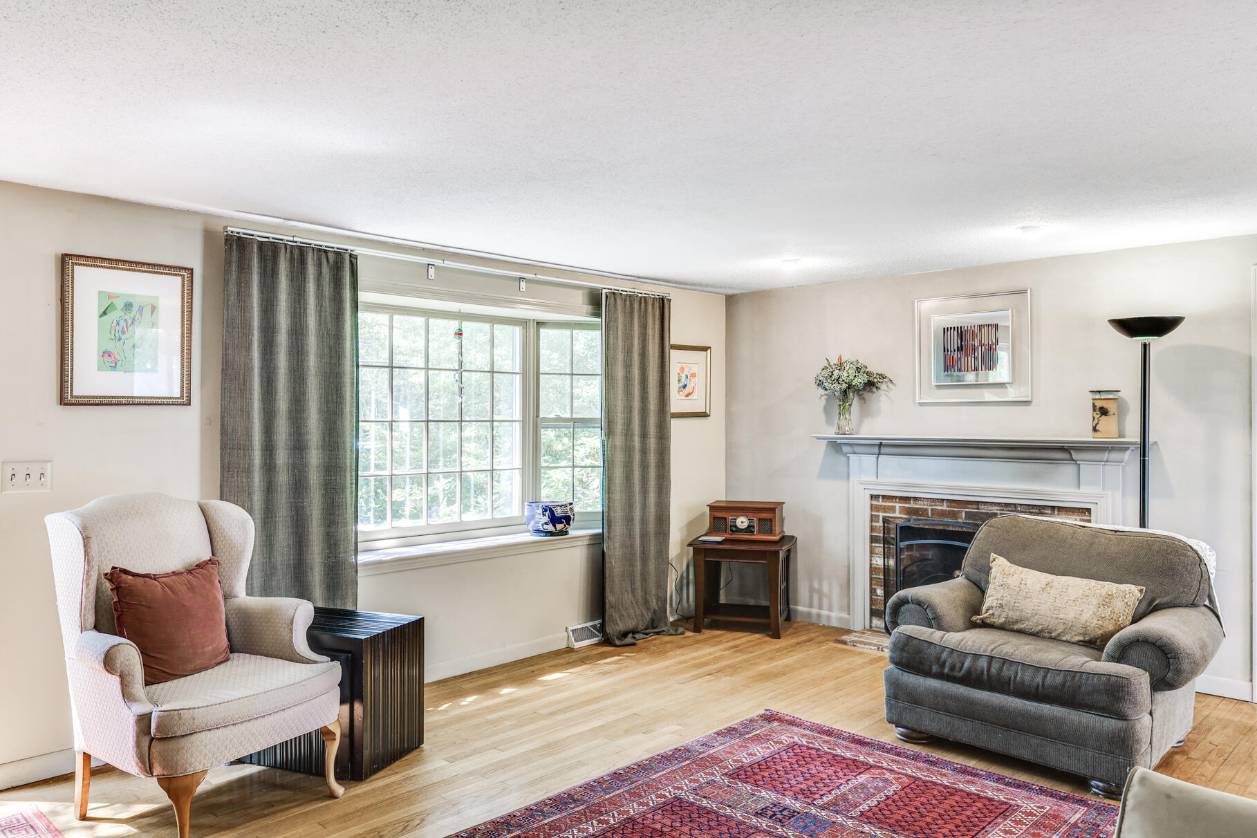 196 Forest Road