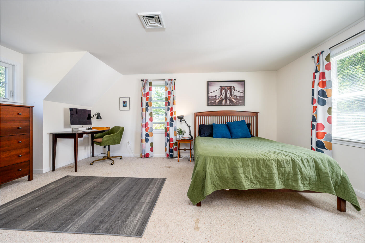80 Dunn's Pond Road