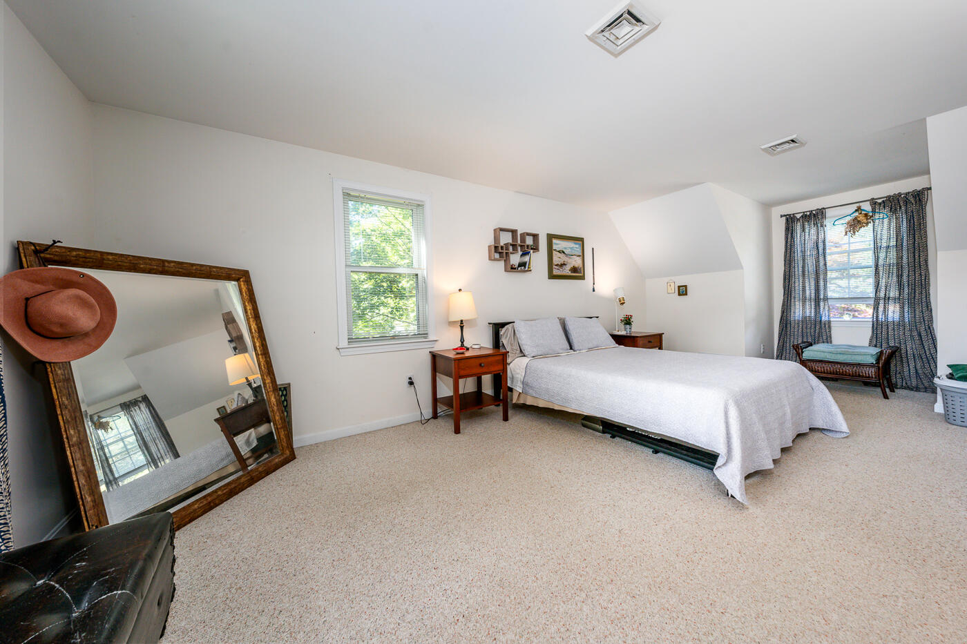80 Dunn's Pond Road