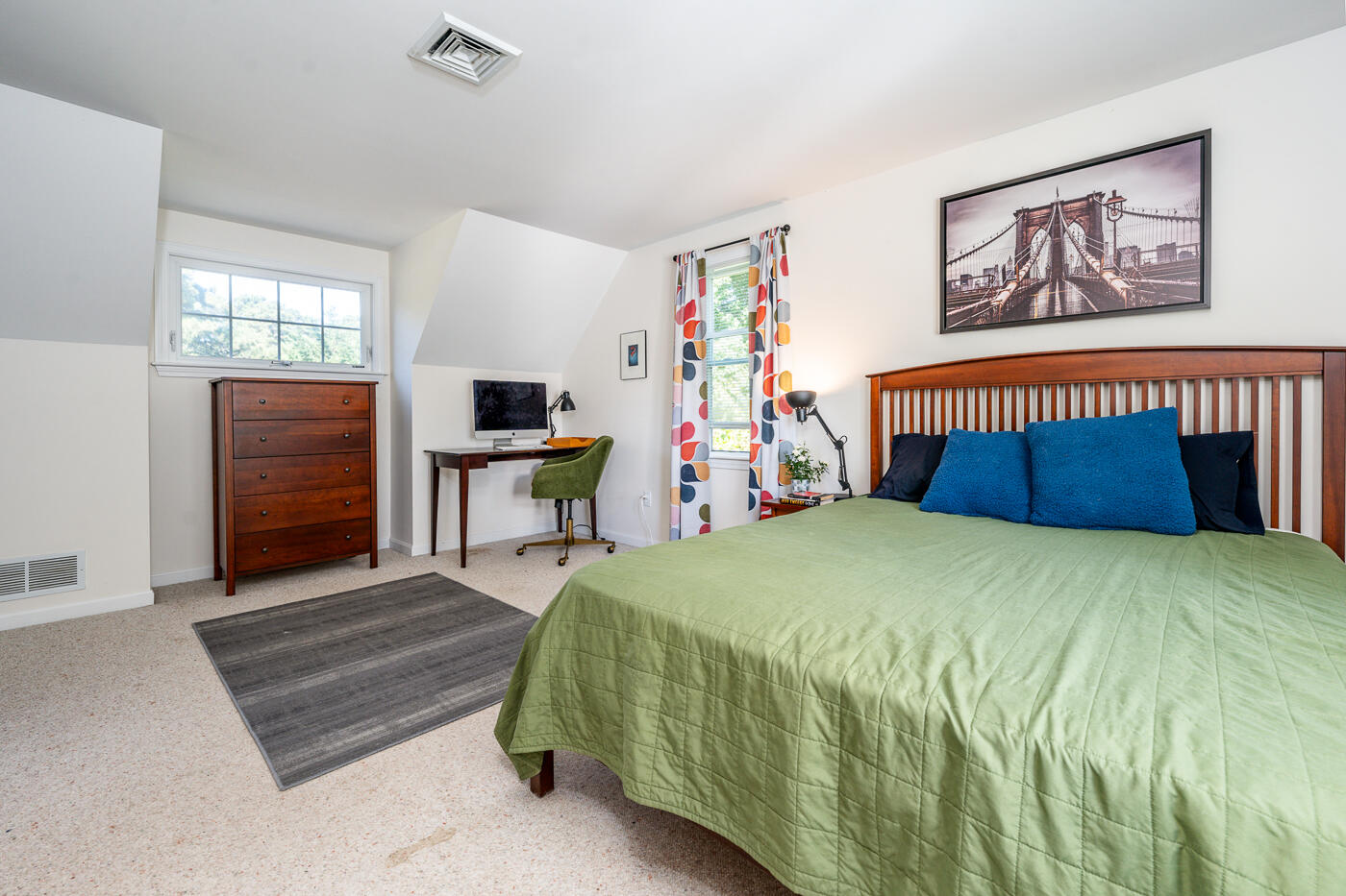 80 Dunn's Pond Road