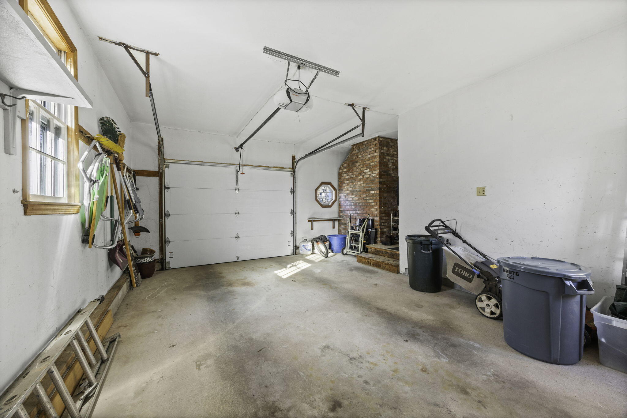 288 Arrowhead Drive
