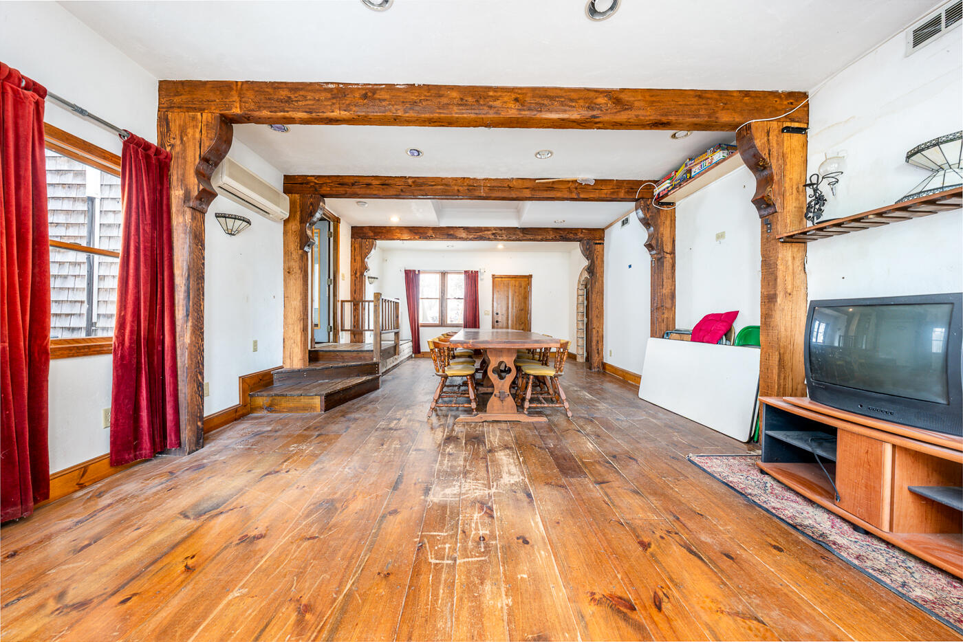 43 Old Town Road
