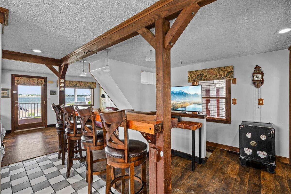 157 Wessagussett Road