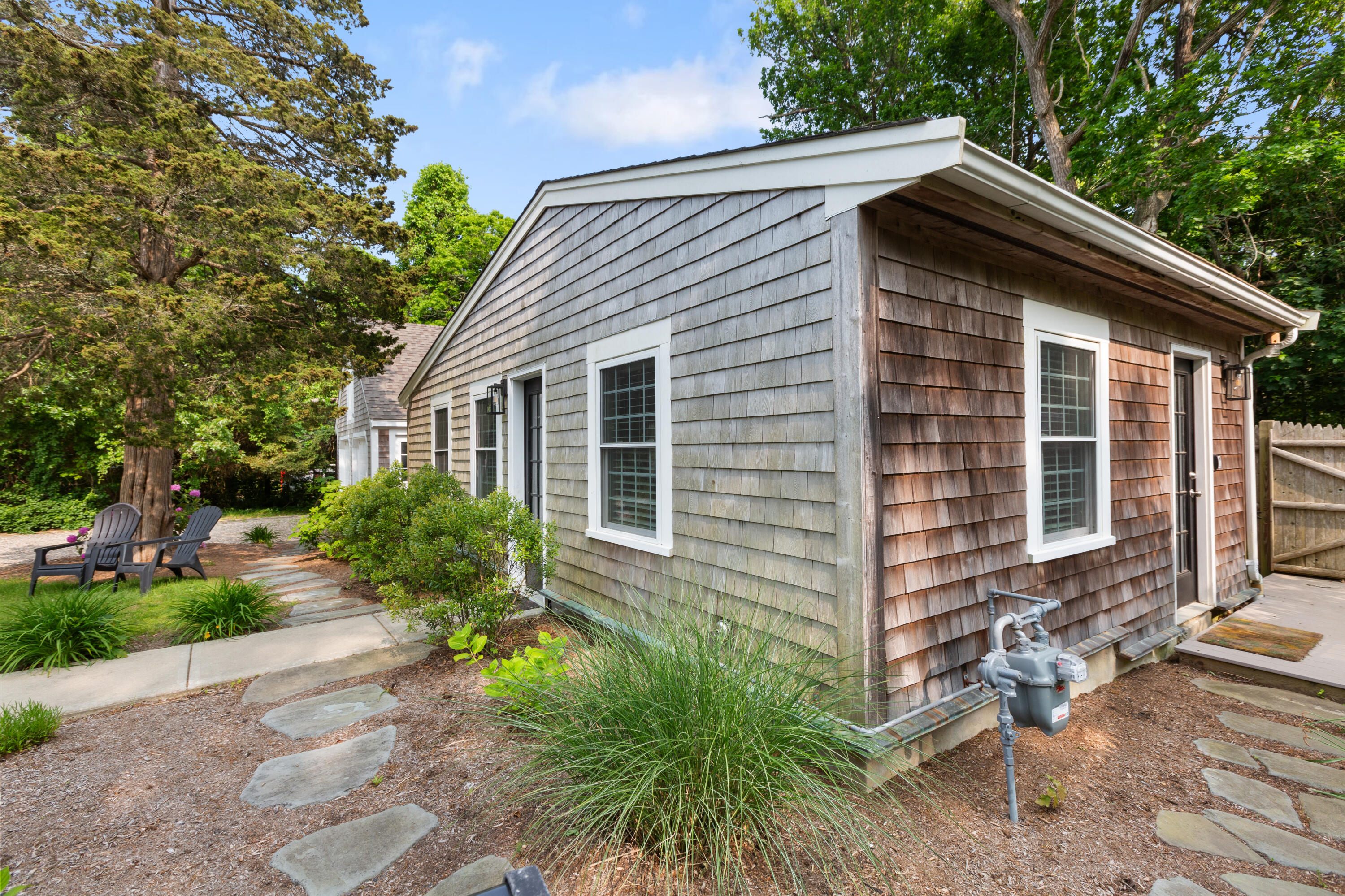 280 Schoolhouse Road