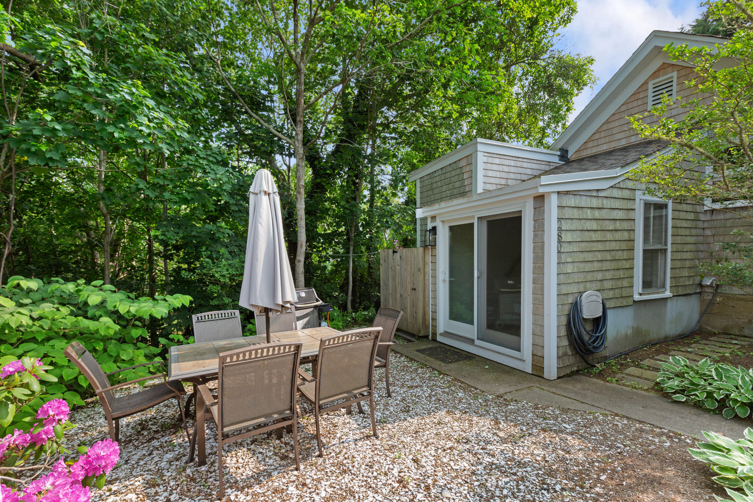 280 Schoolhouse Road