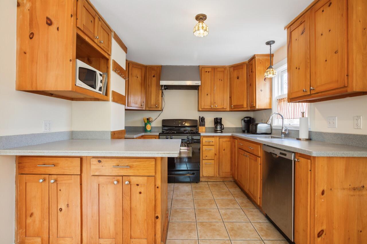 280 Schoolhouse Road