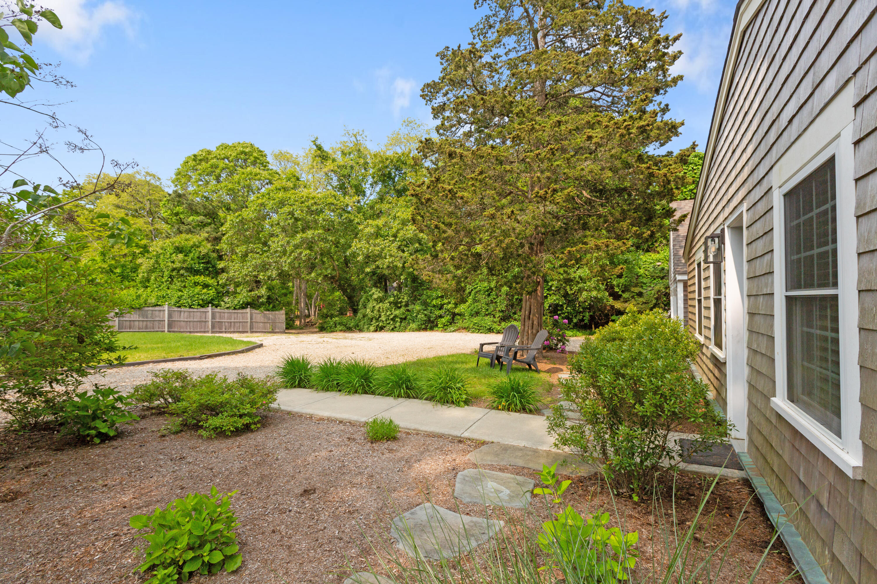 280 Schoolhouse Road