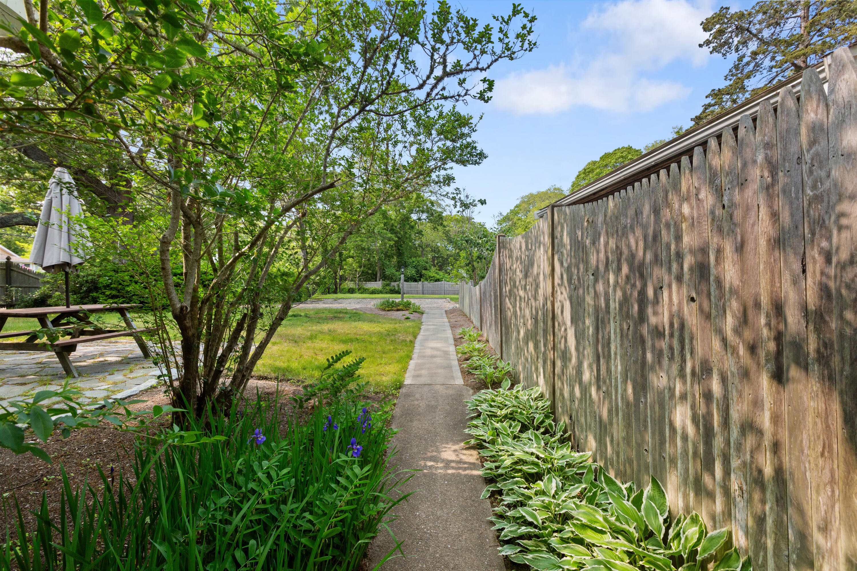 280 Schoolhouse Road