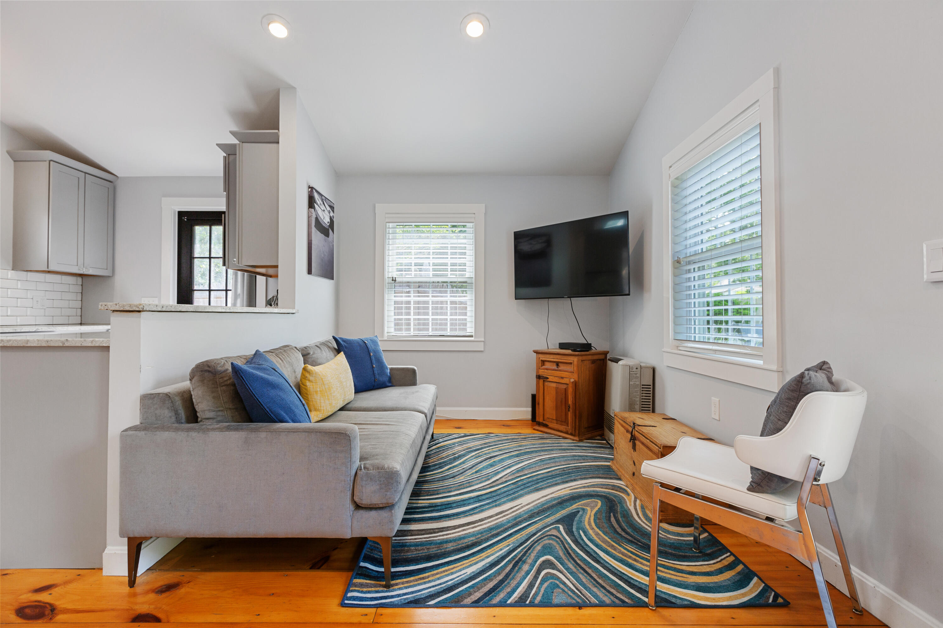 280 Schoolhouse Road