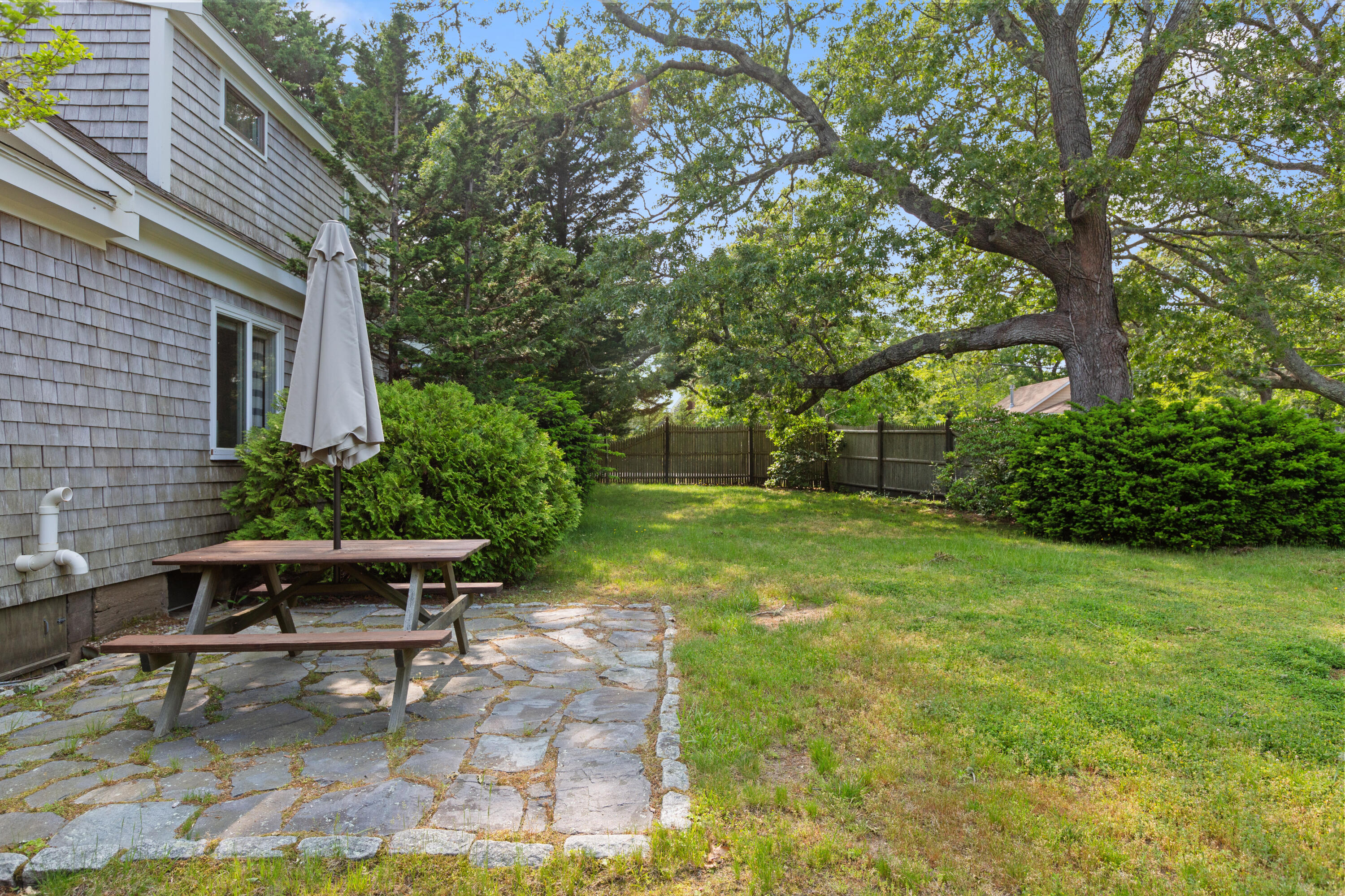 280 Schoolhouse Road