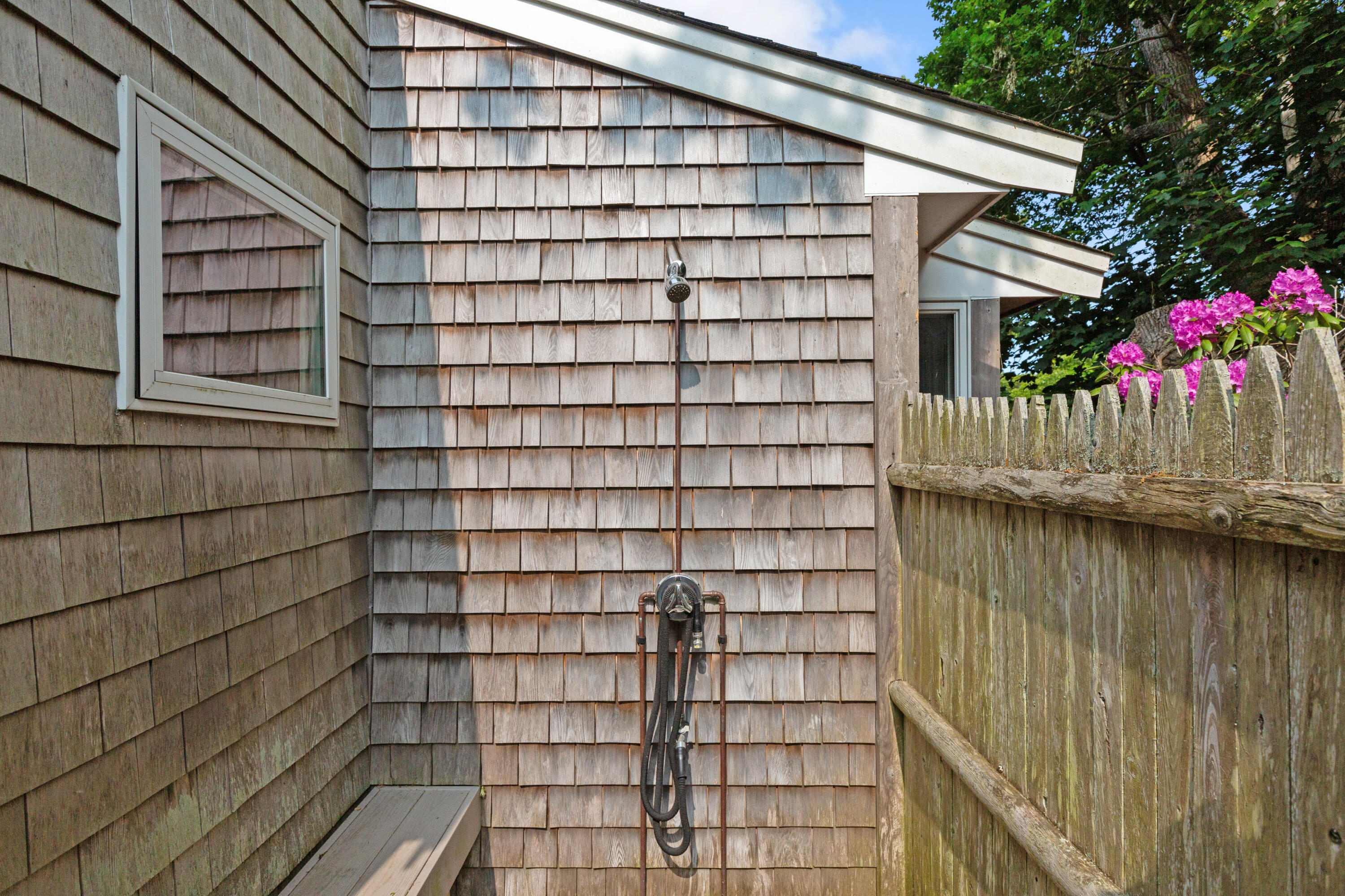 280 Schoolhouse Road