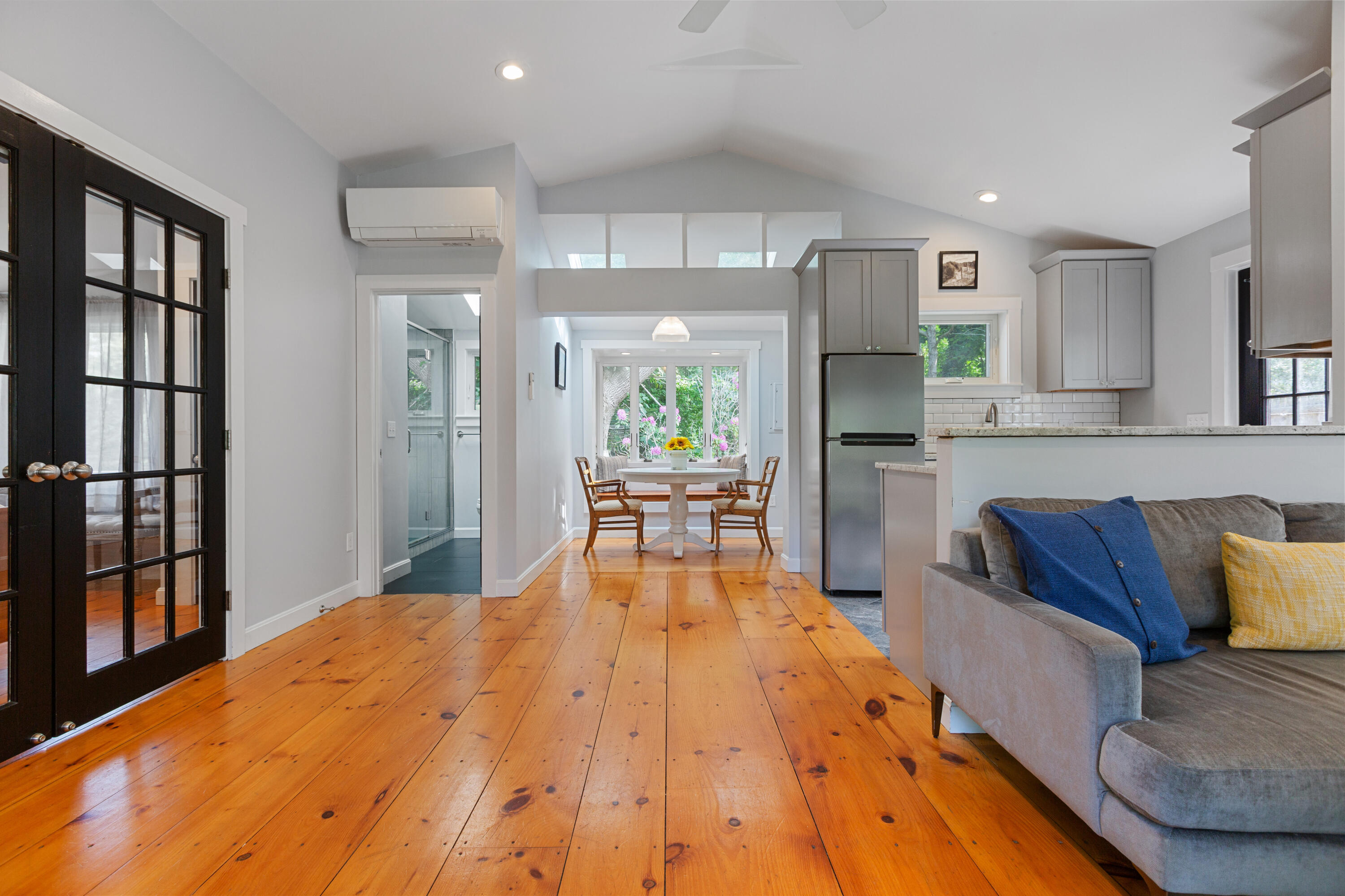 280 Schoolhouse Road