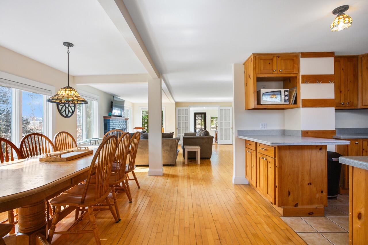 280 Schoolhouse Road