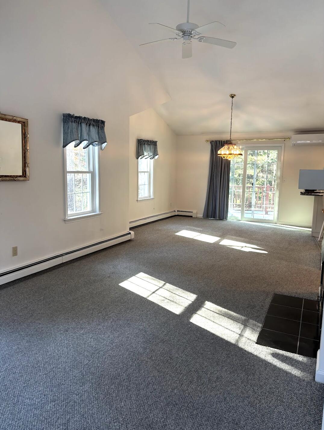 1 Dickenson Court # 33A