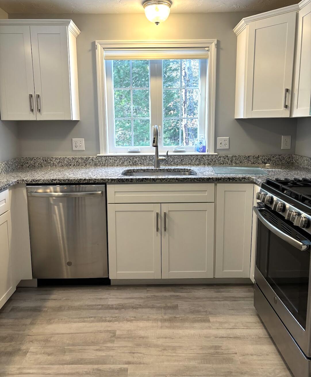 1 Dickenson Court # 33A