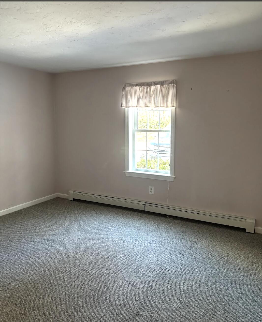 1 Dickenson Court # 33A